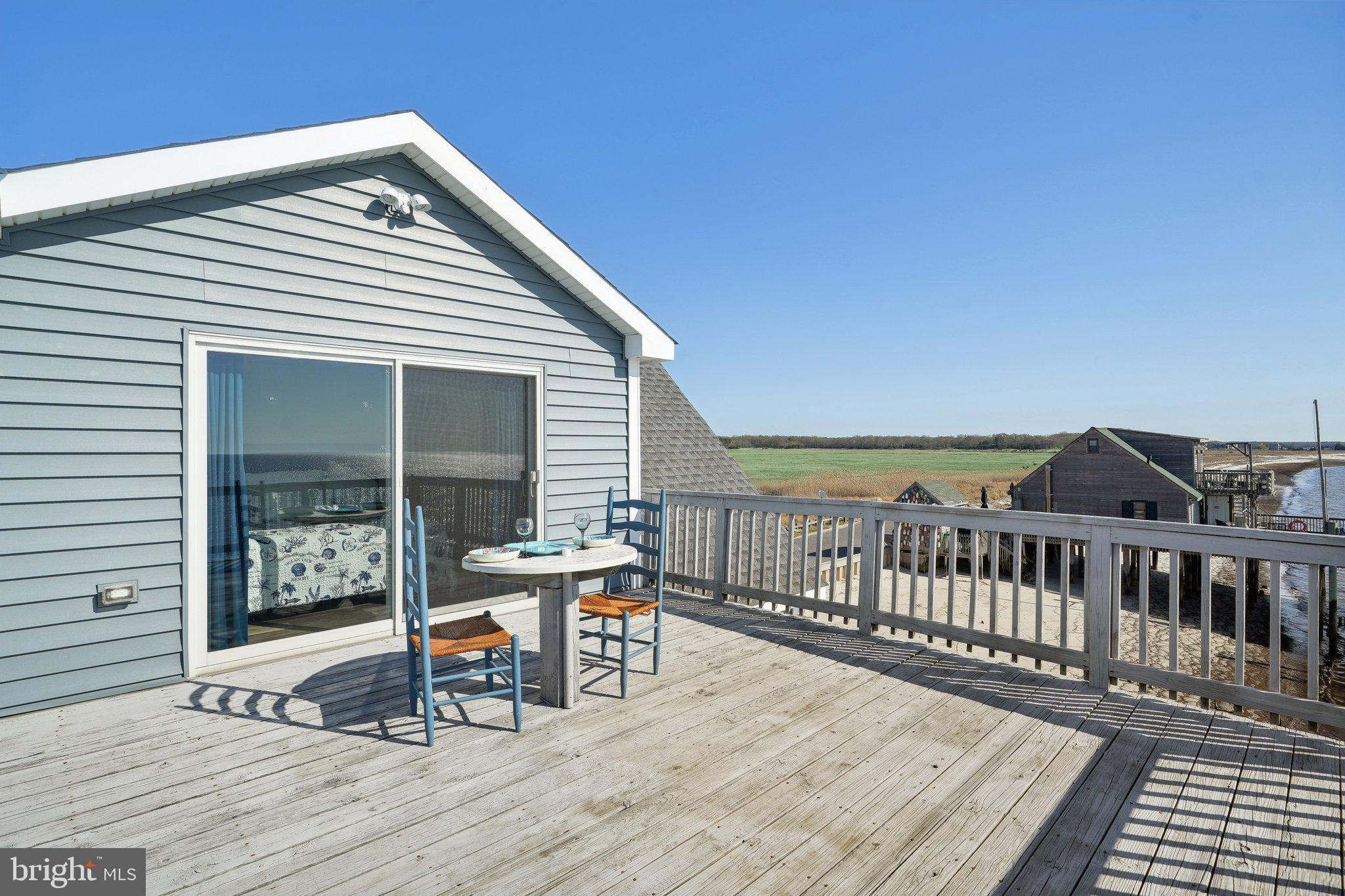 27 S BEACH AVENUE