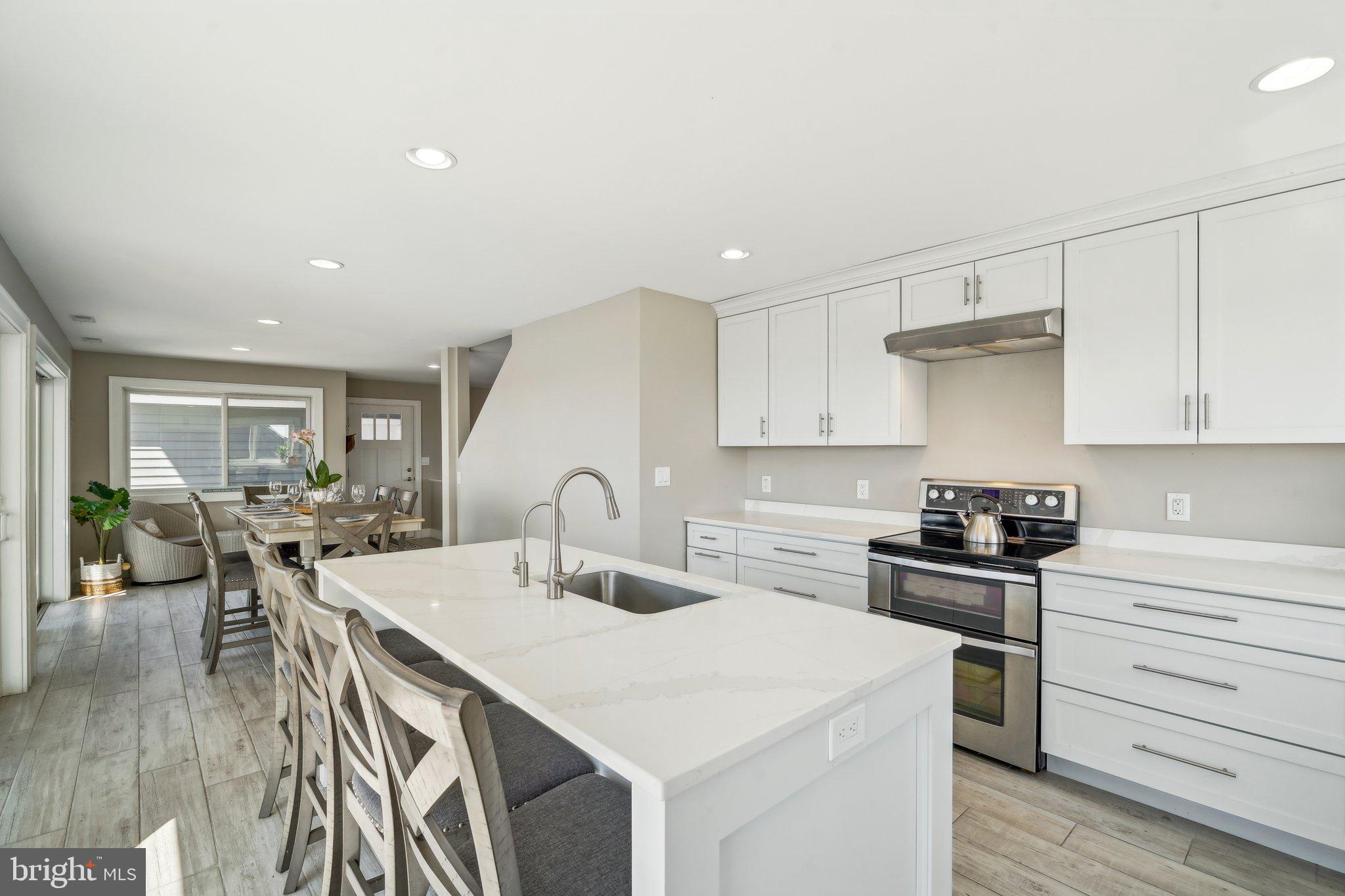 27 S BEACH AVENUE