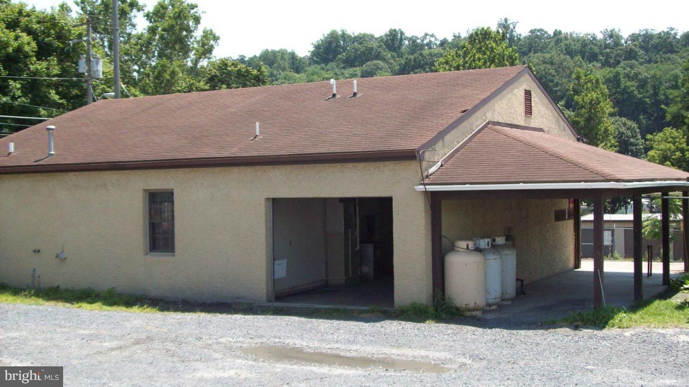 NONE AVAILABLE - Commercial Lease
