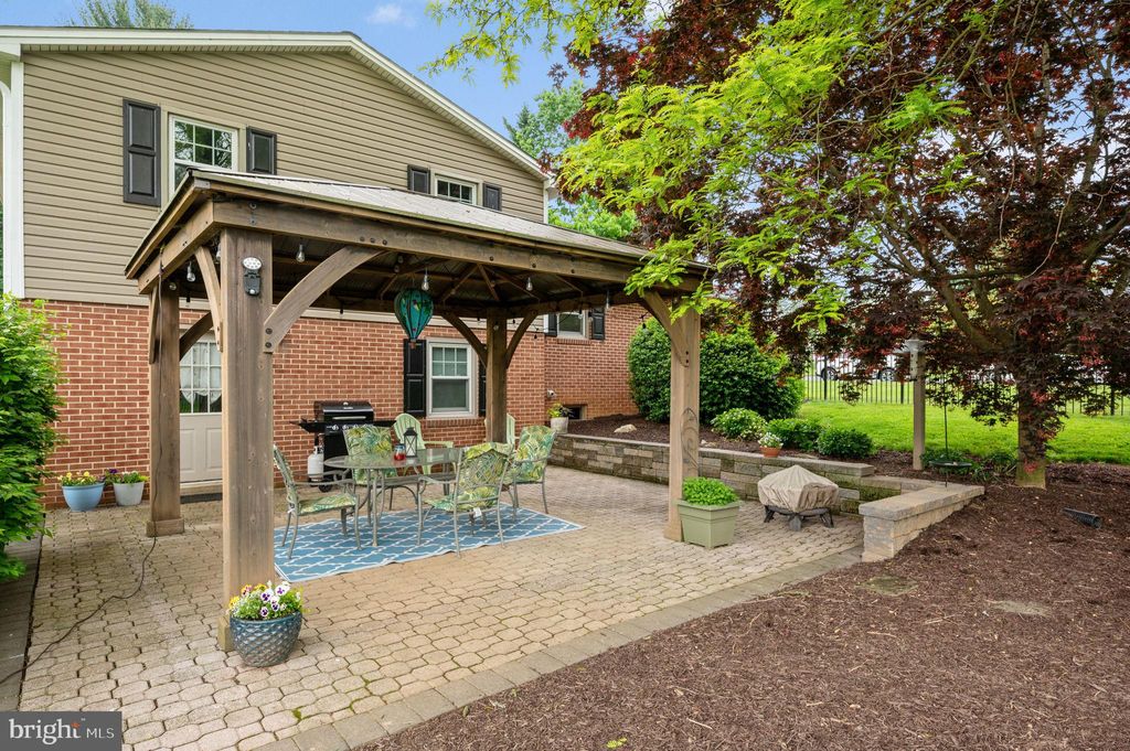 Photo of 291 Rolling Terrace, Leola, PA 17540 (MLS # PALA2051082)