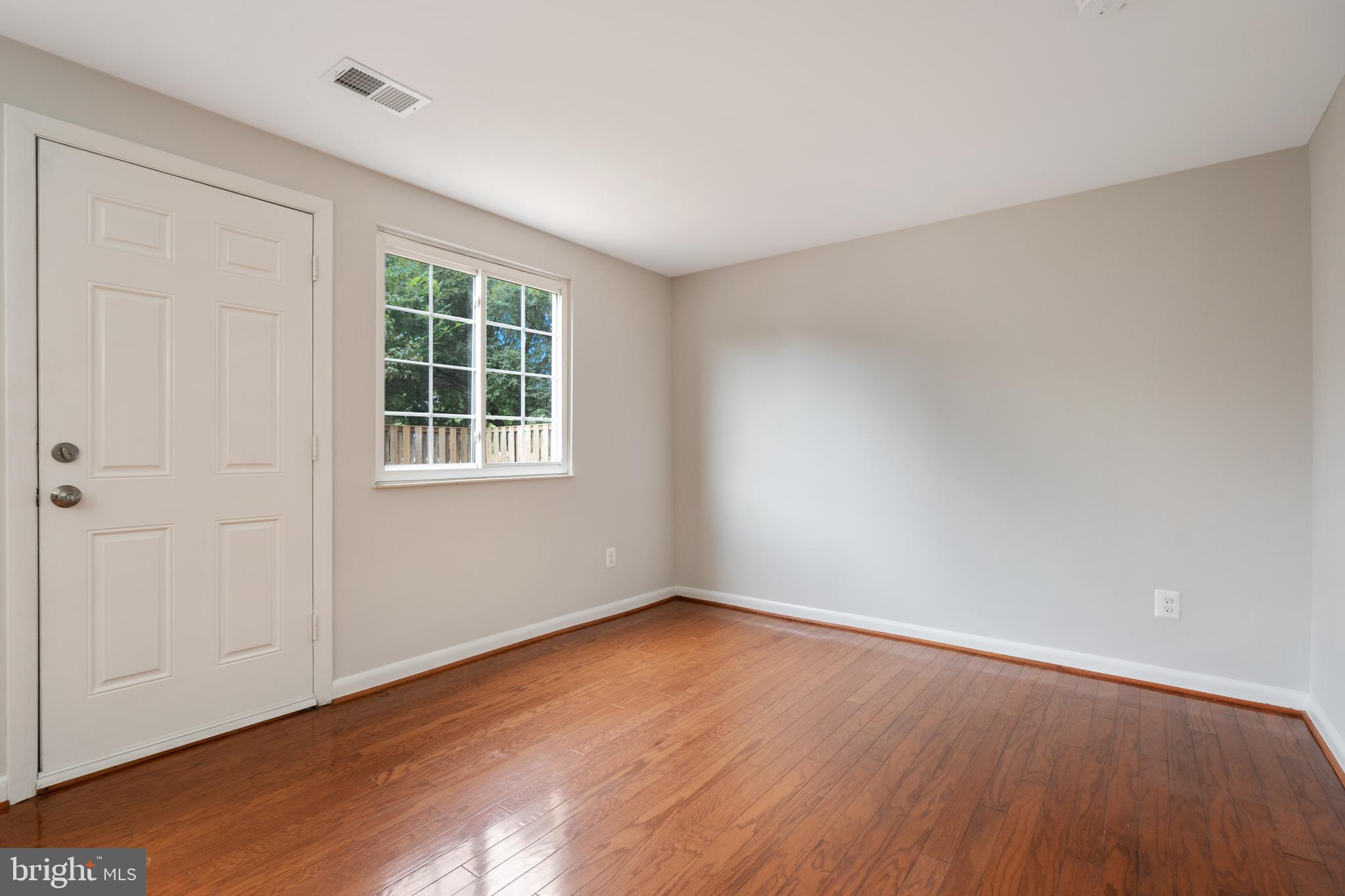 NEWINGTON FOREST - Residential