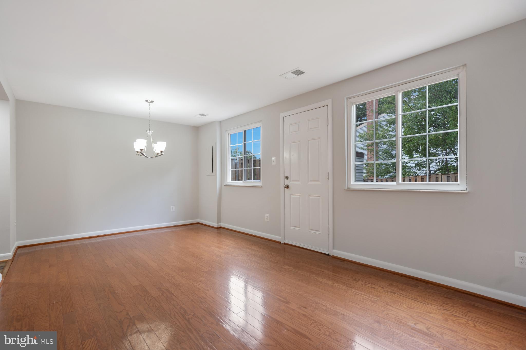 NEWINGTON FOREST - Residential