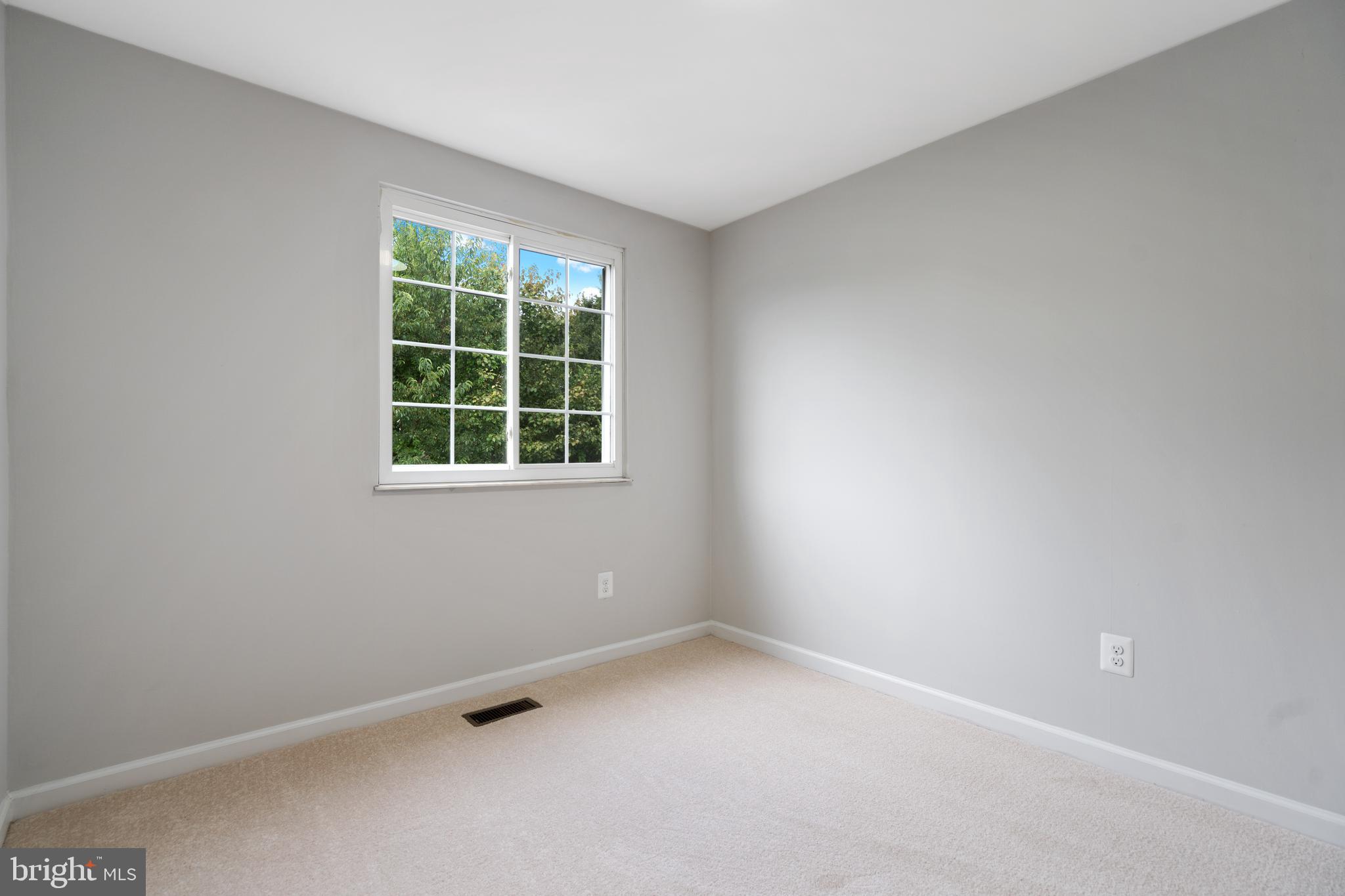 NEWINGTON FOREST - Residential