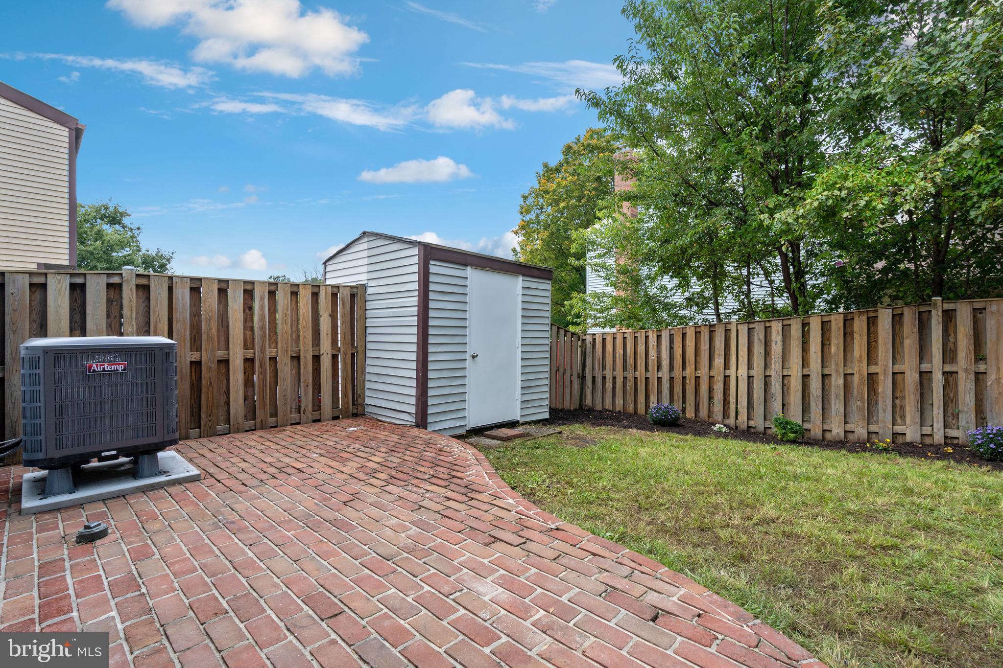 NEWINGTON FOREST - Residential