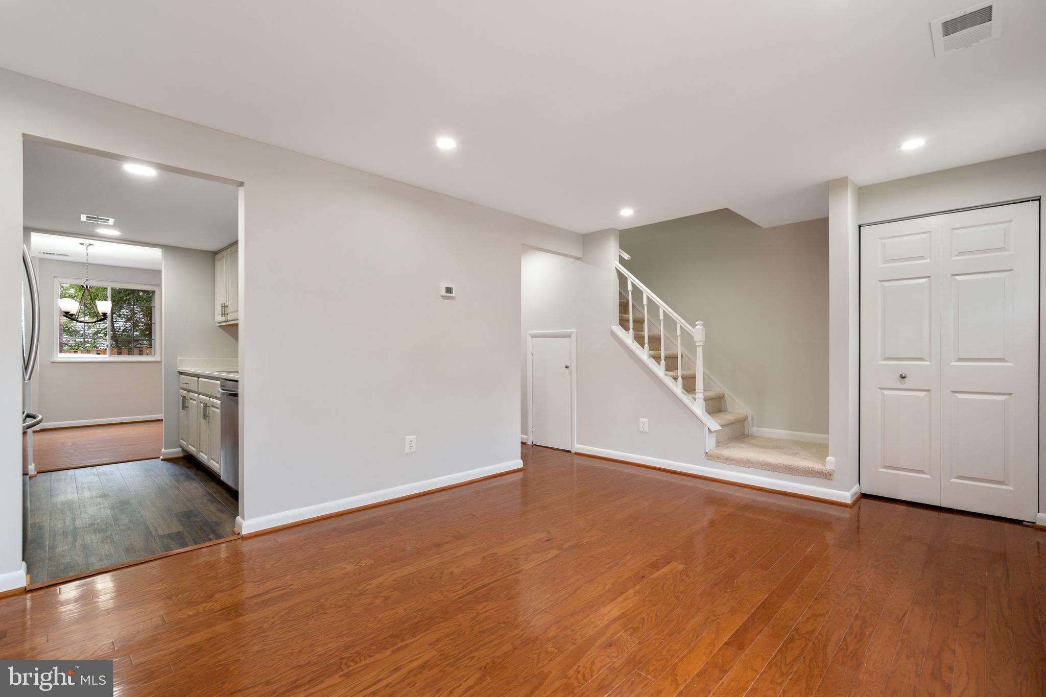 NEWINGTON FOREST - Residential