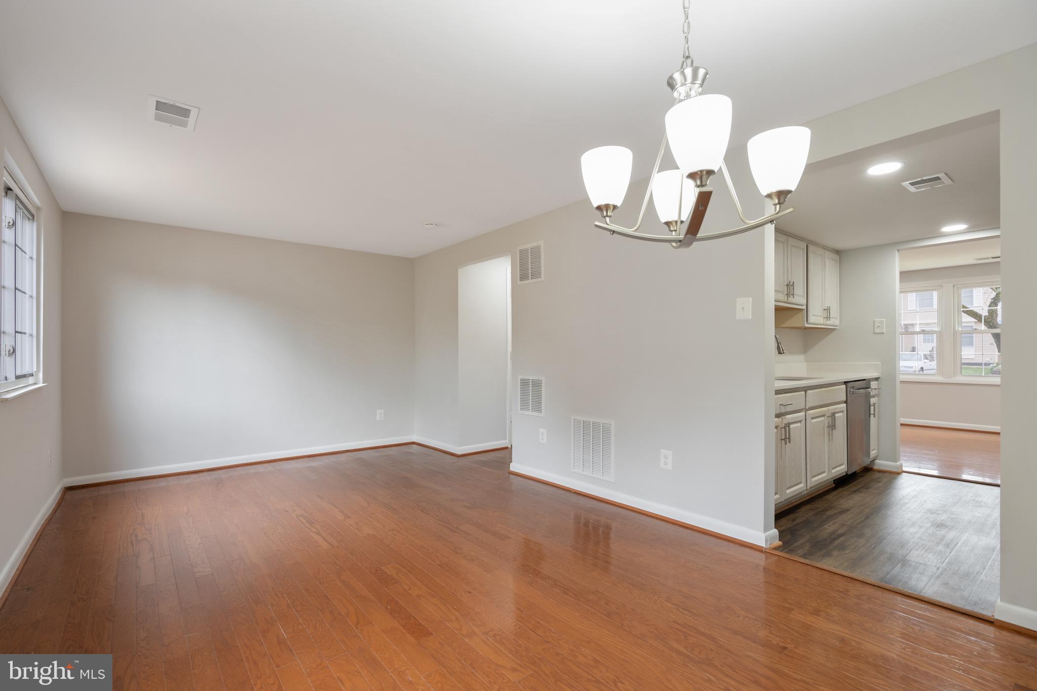 NEWINGTON FOREST - Residential