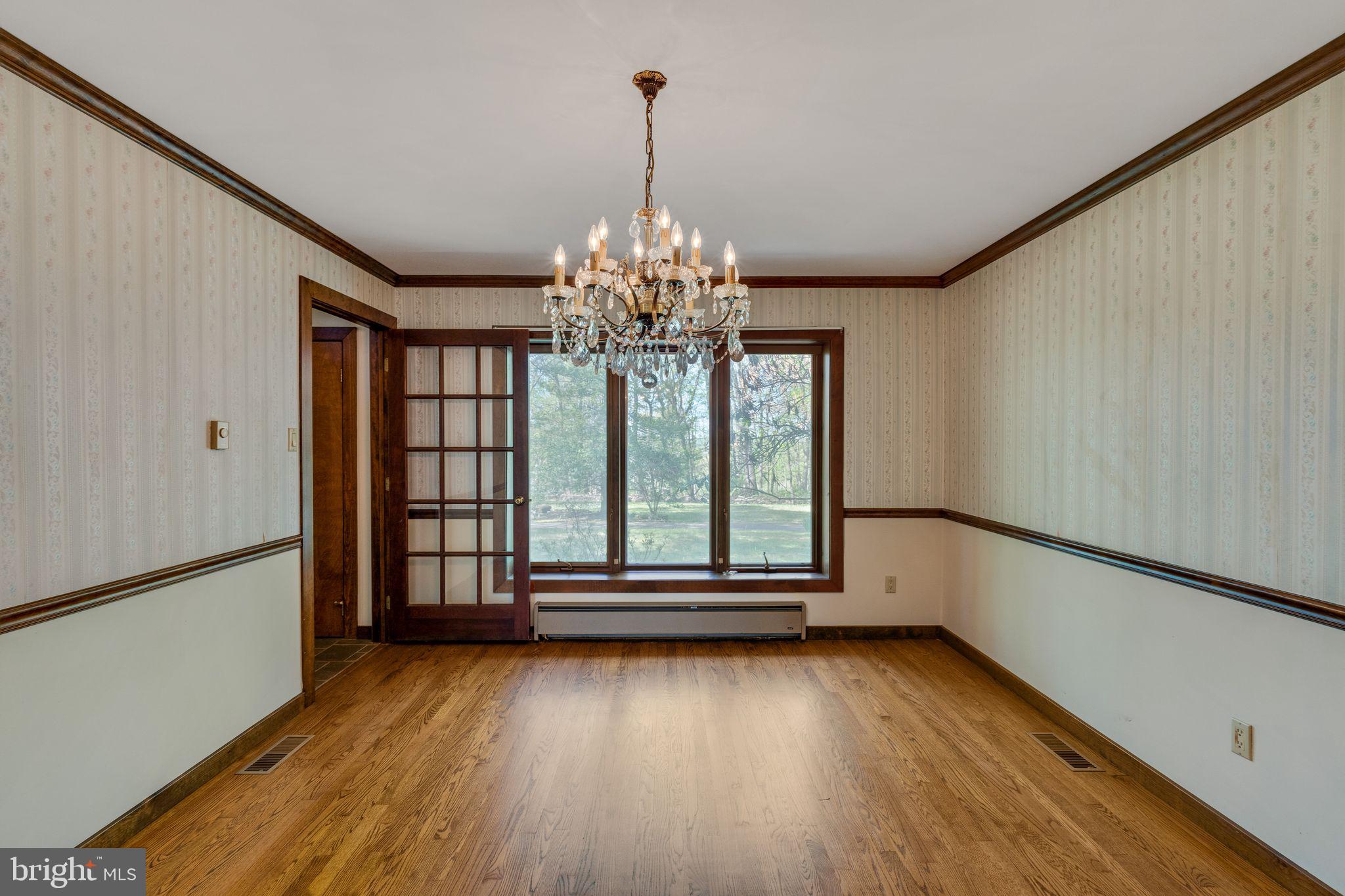1 WARNER ROAD