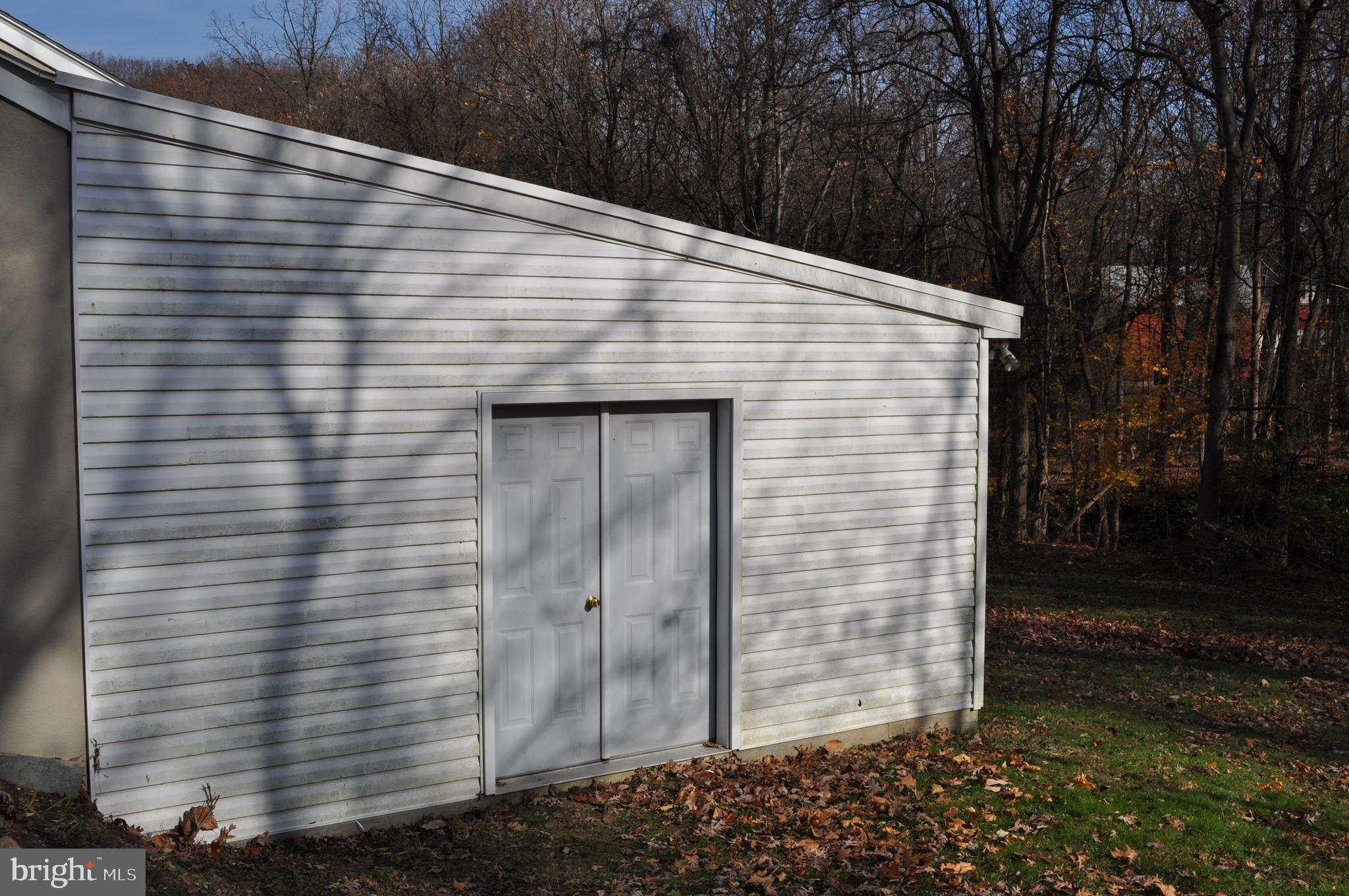 PLEASUREVILLE - Residential