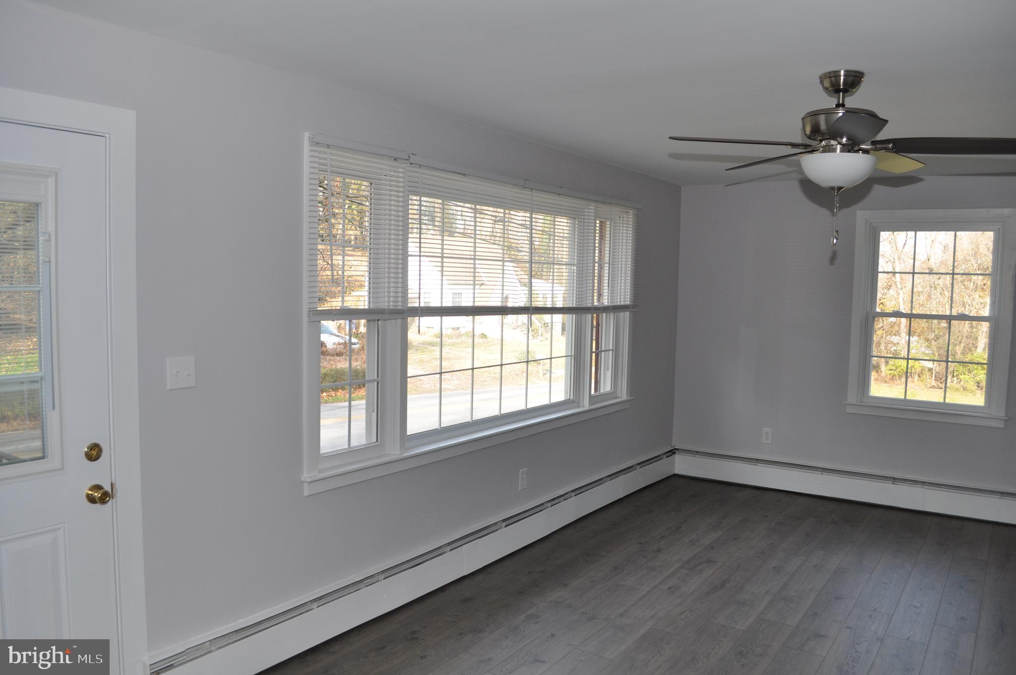 PLEASUREVILLE - Residential