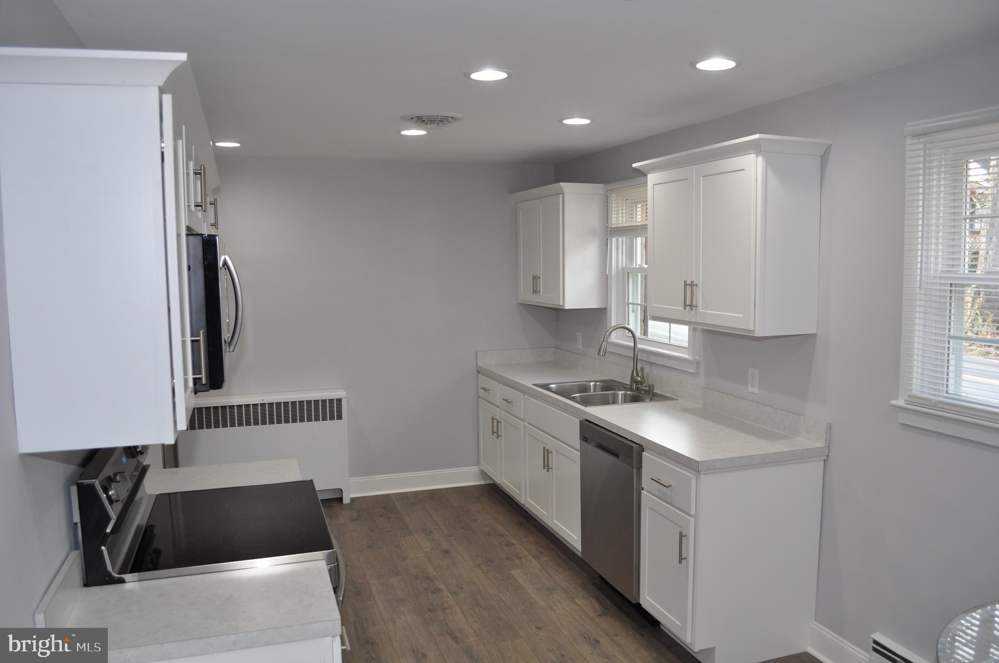 PLEASUREVILLE - Residential