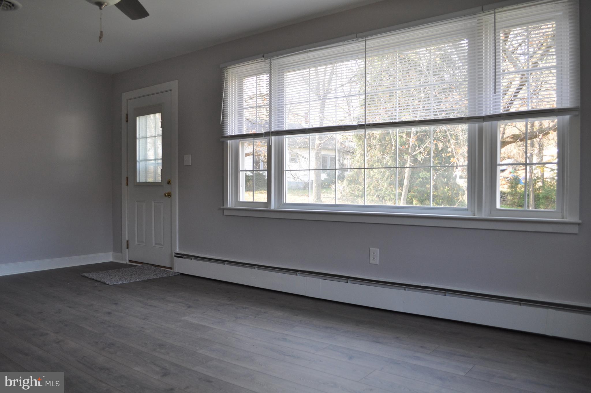 PLEASUREVILLE - Residential