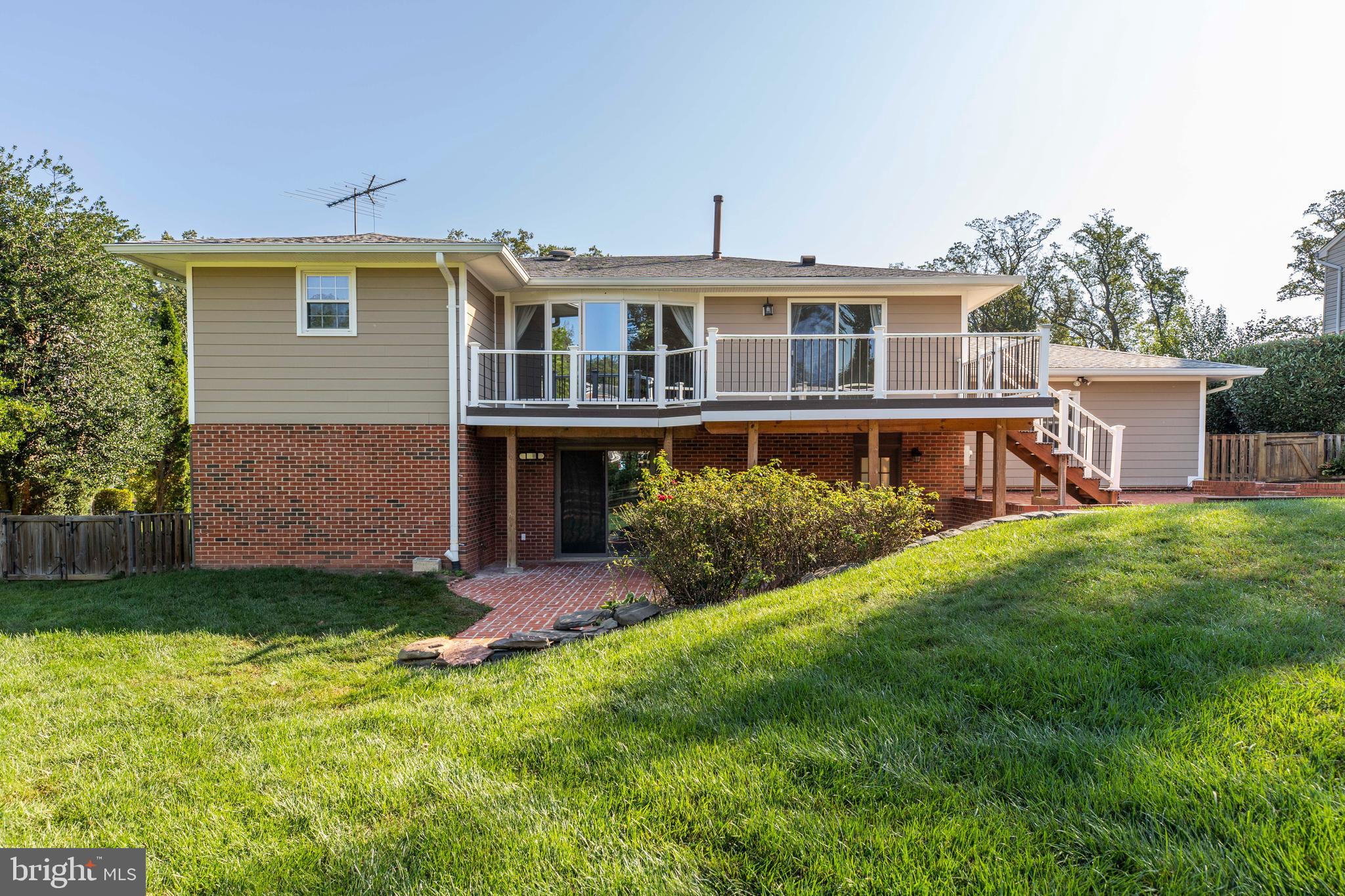 THE OAKS AT MCLEAN - Residential Lease