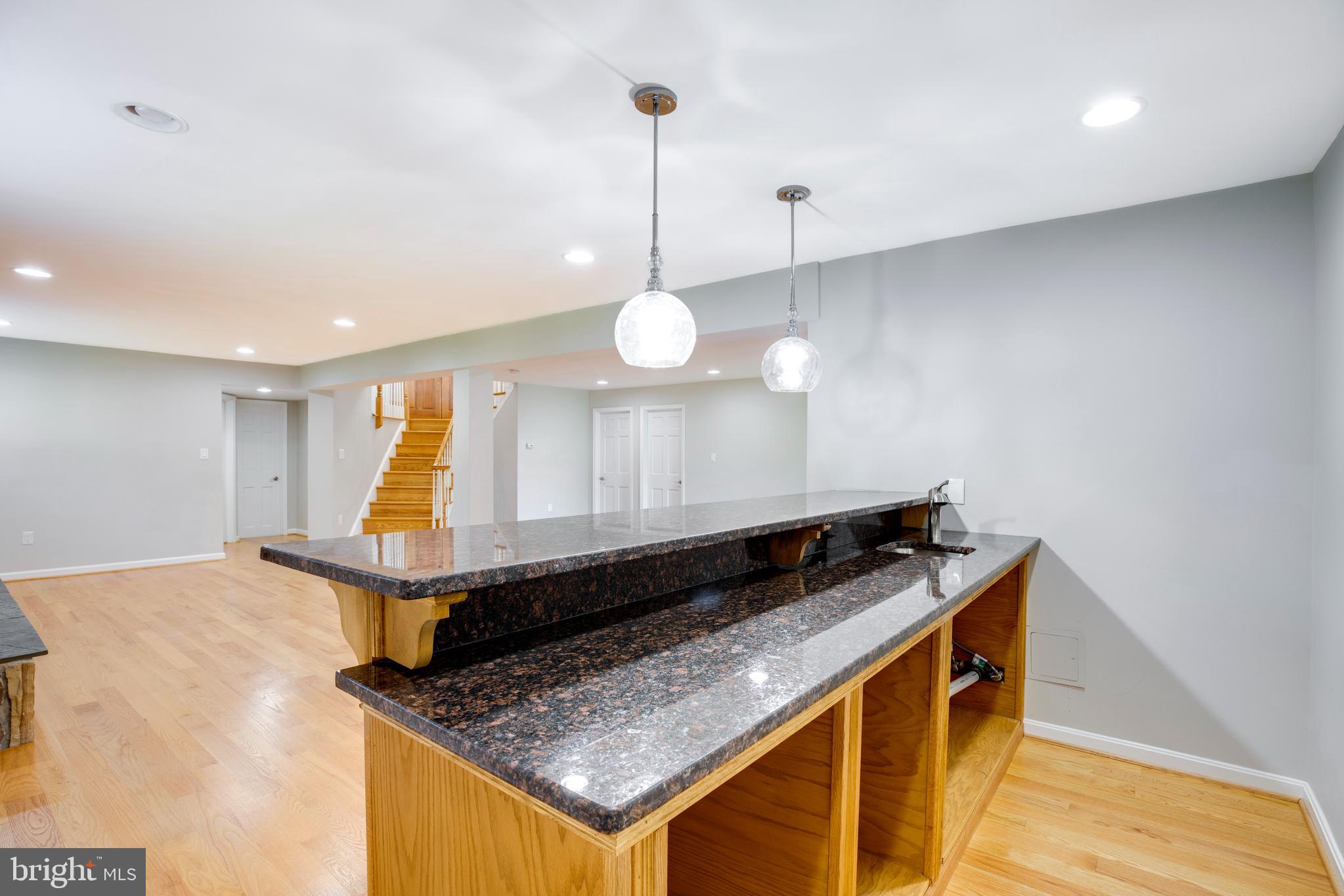 THE OAKS AT MCLEAN - Residential Lease