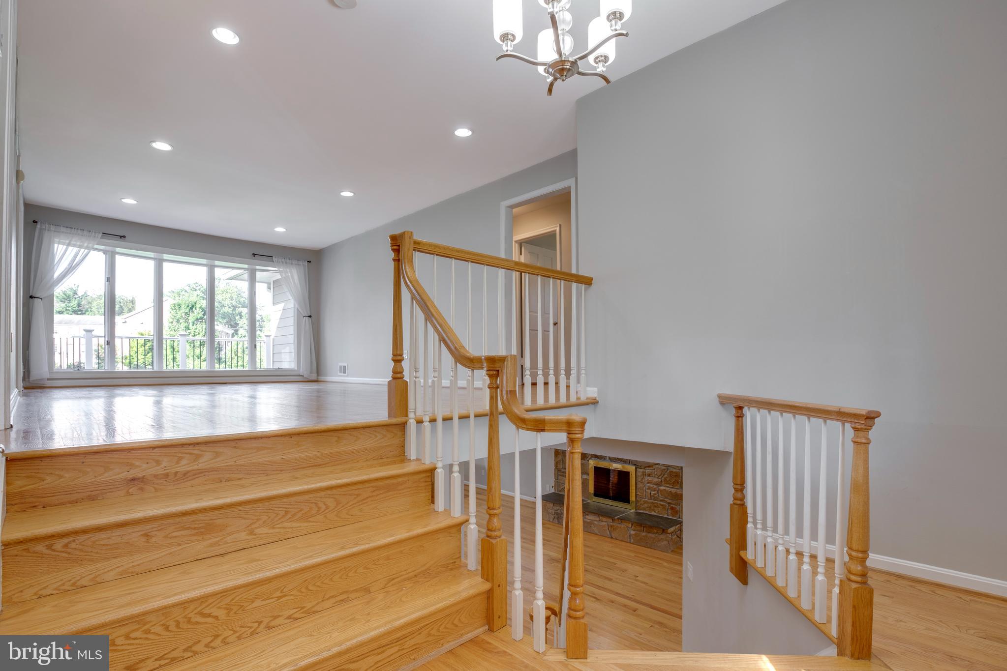 THE OAKS AT MCLEAN - Residential Lease