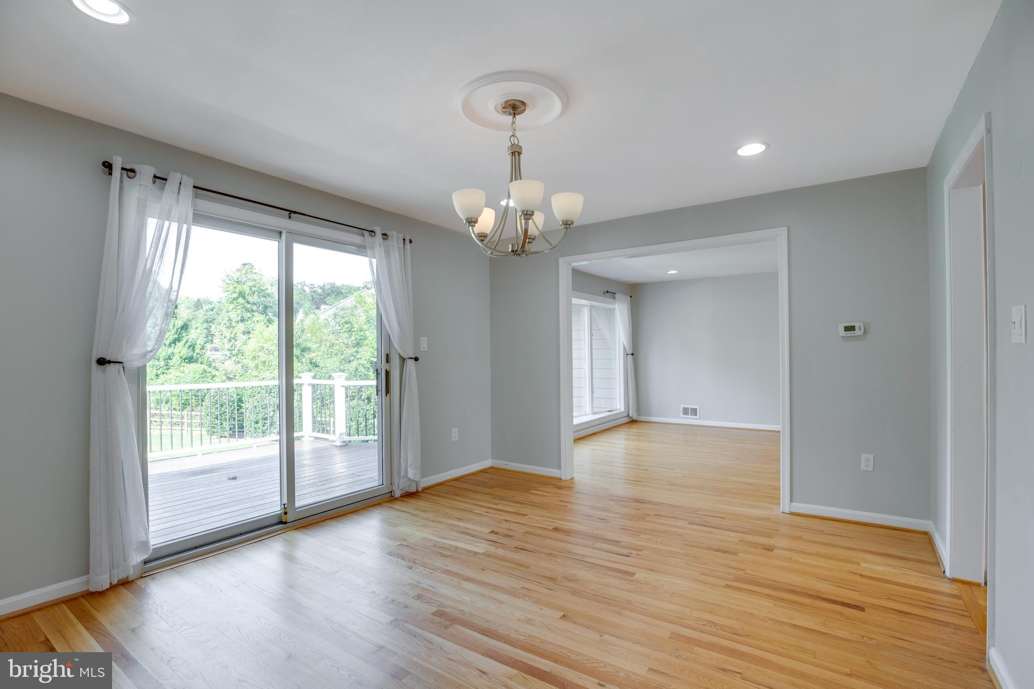 THE OAKS AT MCLEAN - Residential Lease