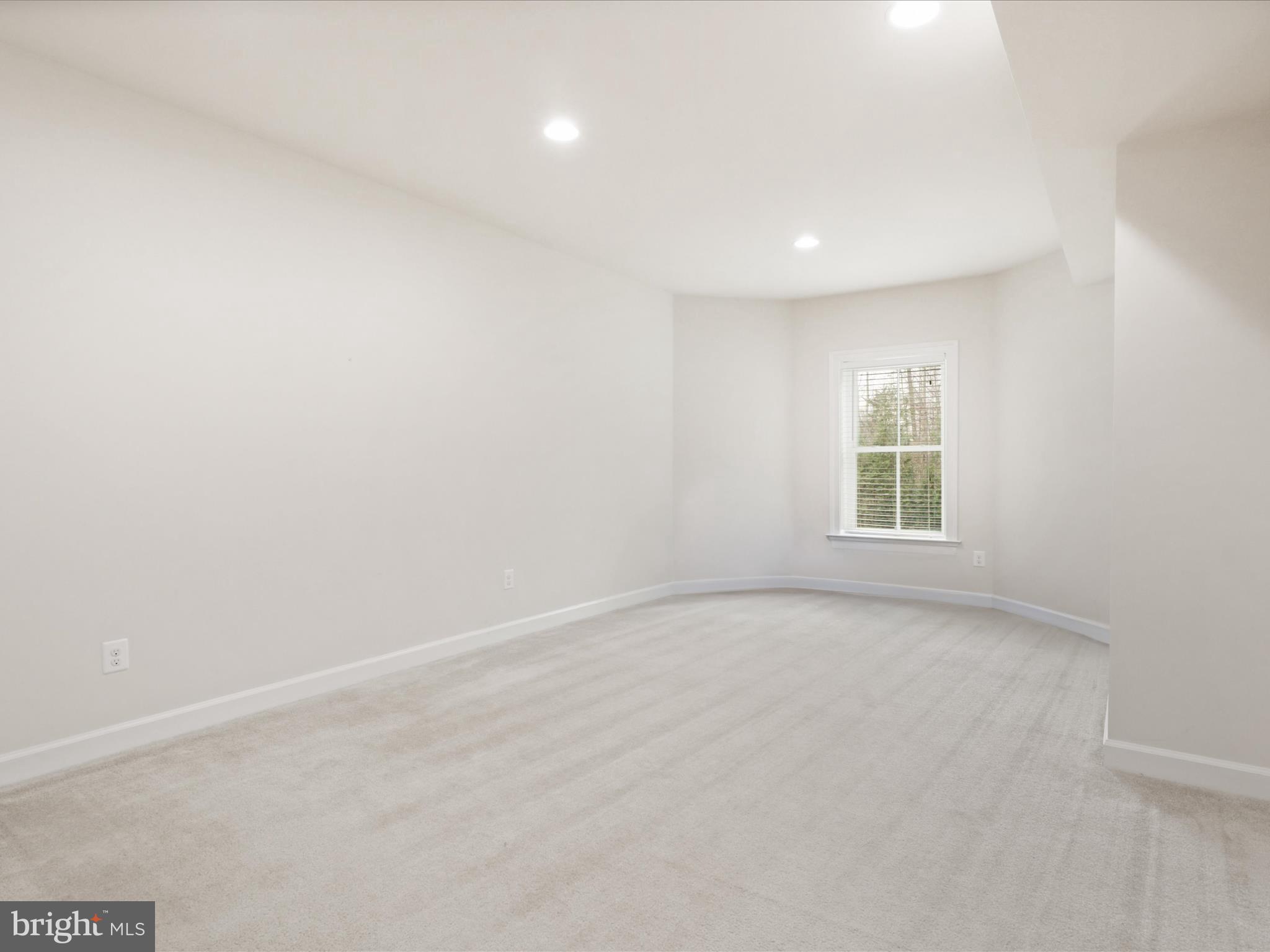 SEVEN HILLS - Residential