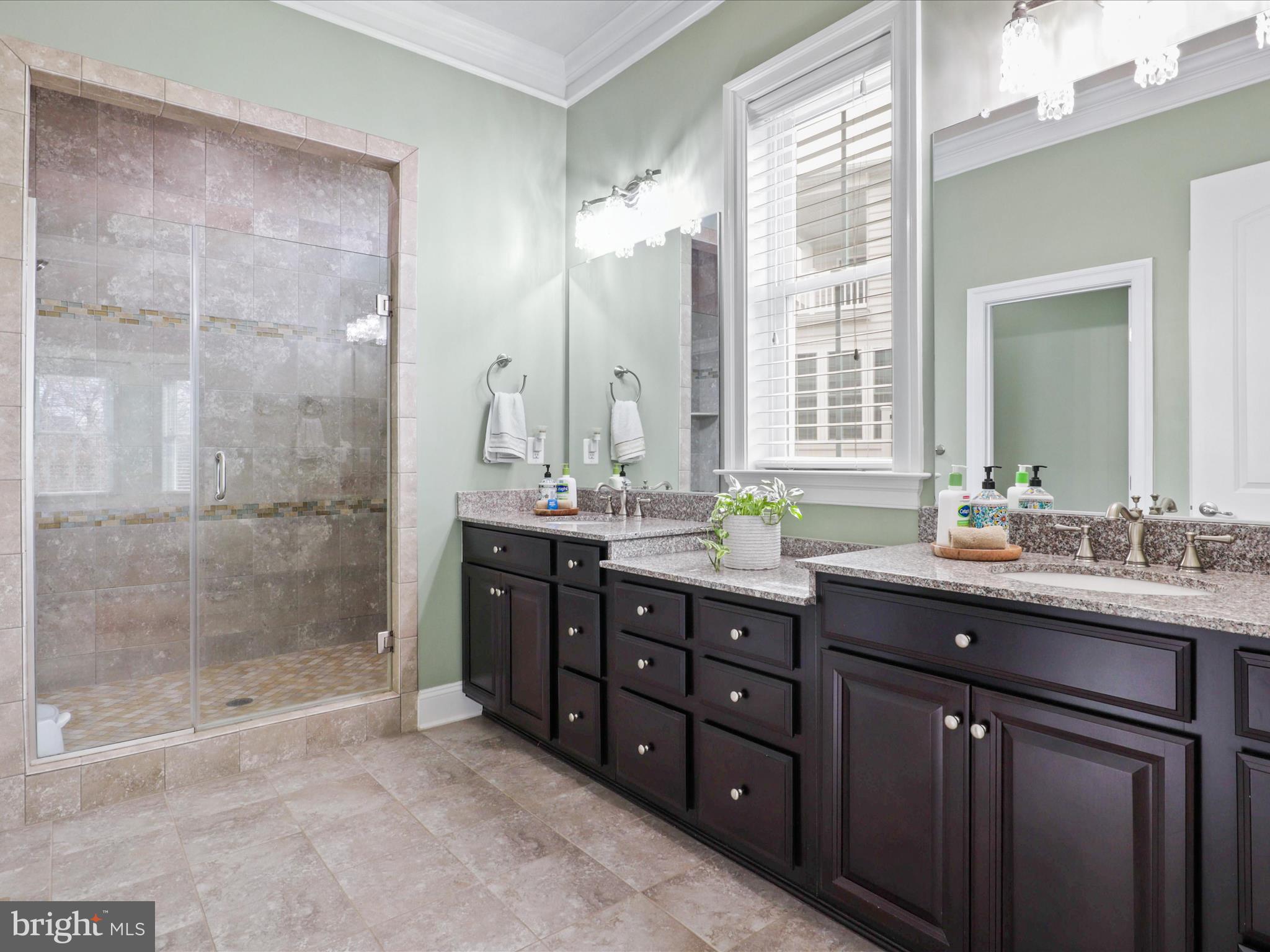 SEVEN HILLS - Residential