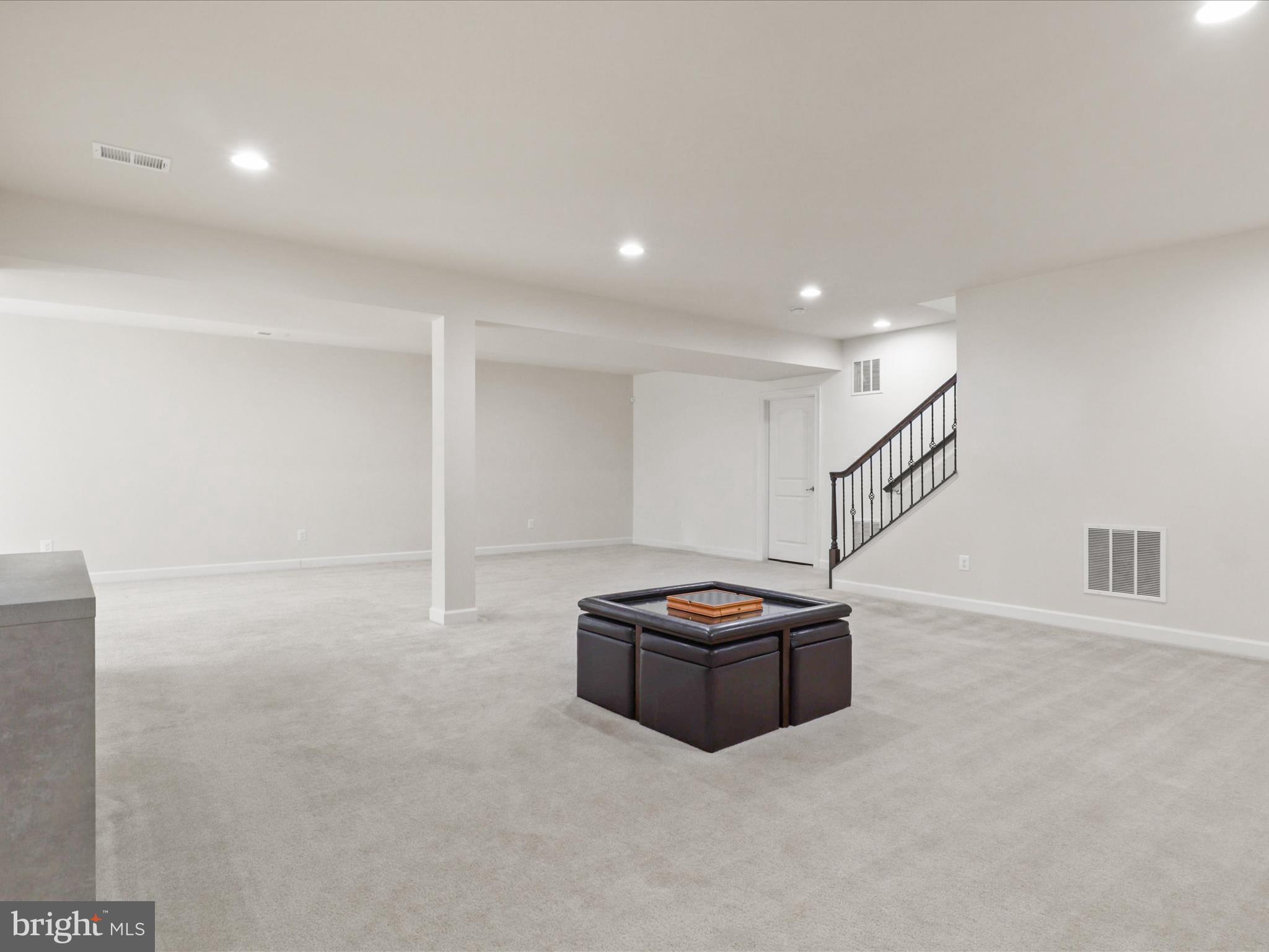 SEVEN HILLS - Residential