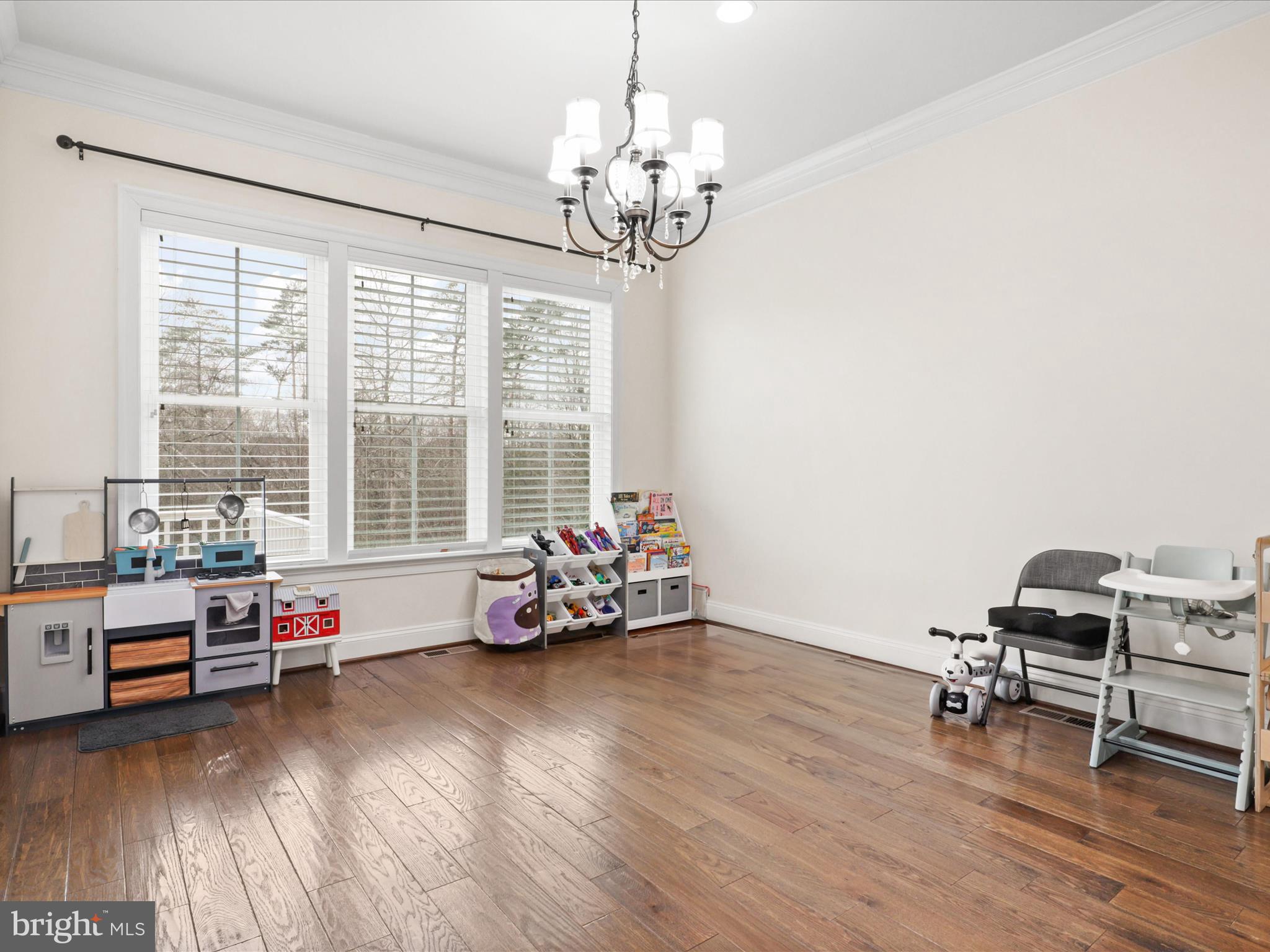 SEVEN HILLS - Residential