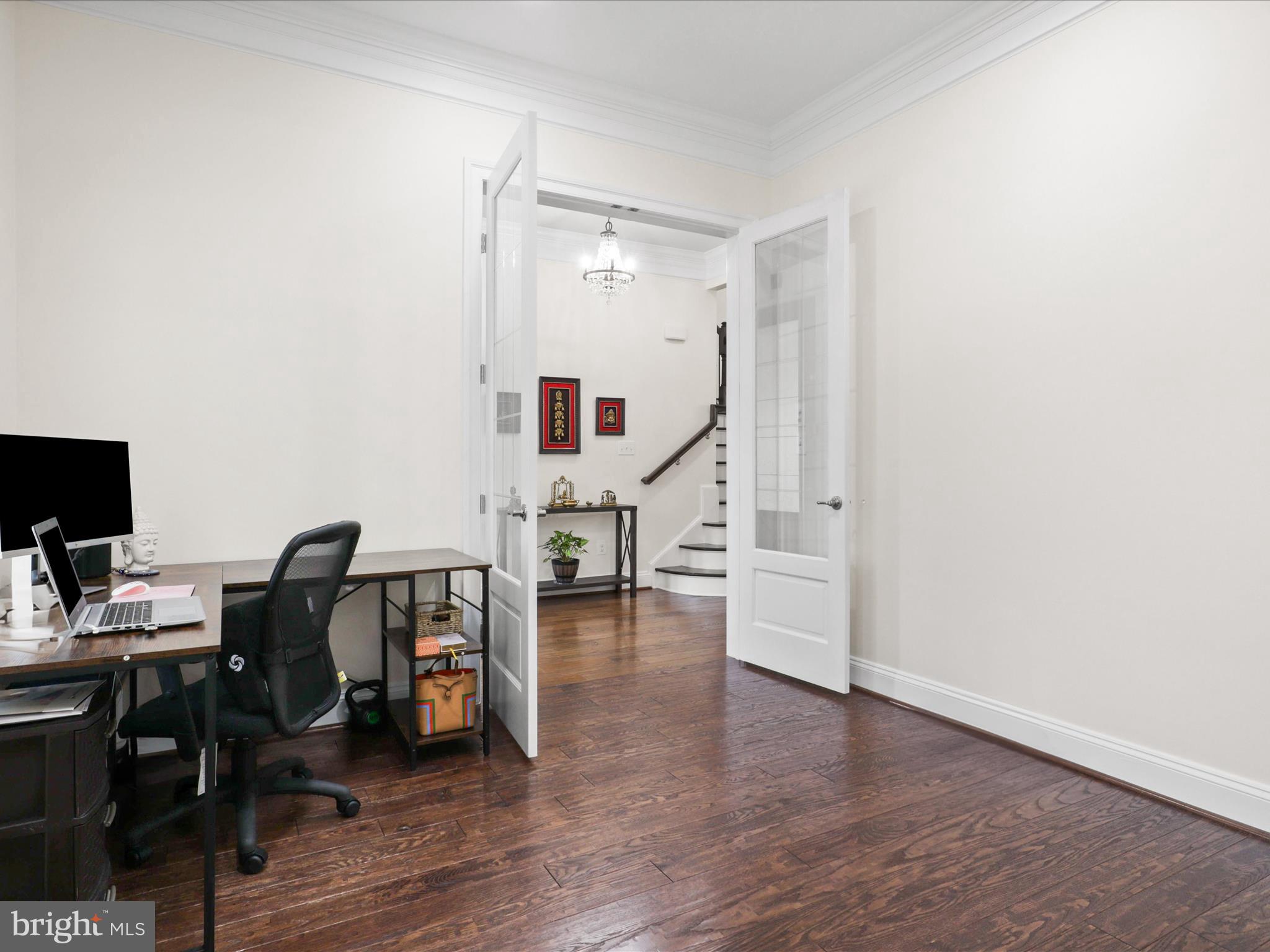 SEVEN HILLS - Residential