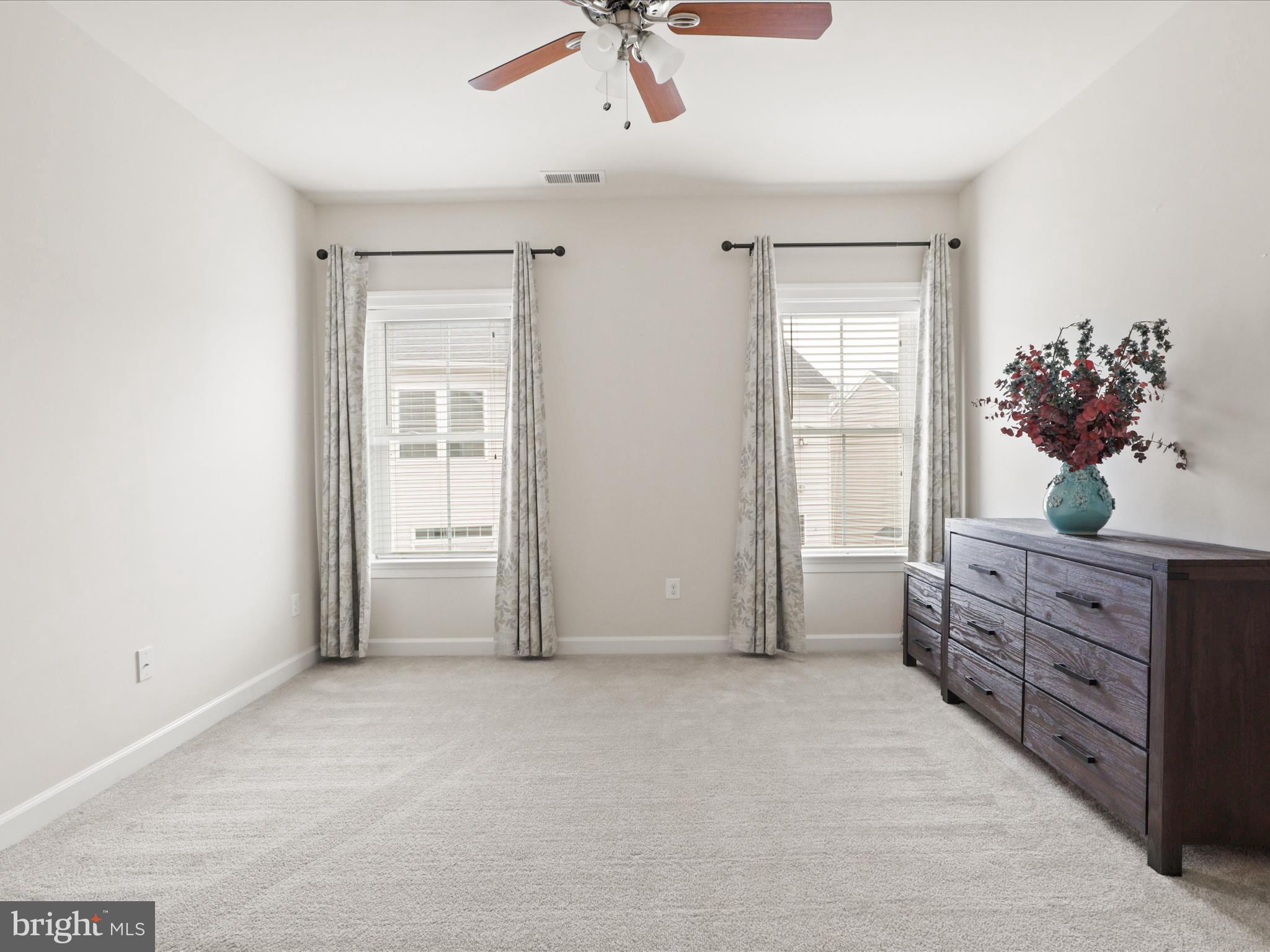 SEVEN HILLS - Residential