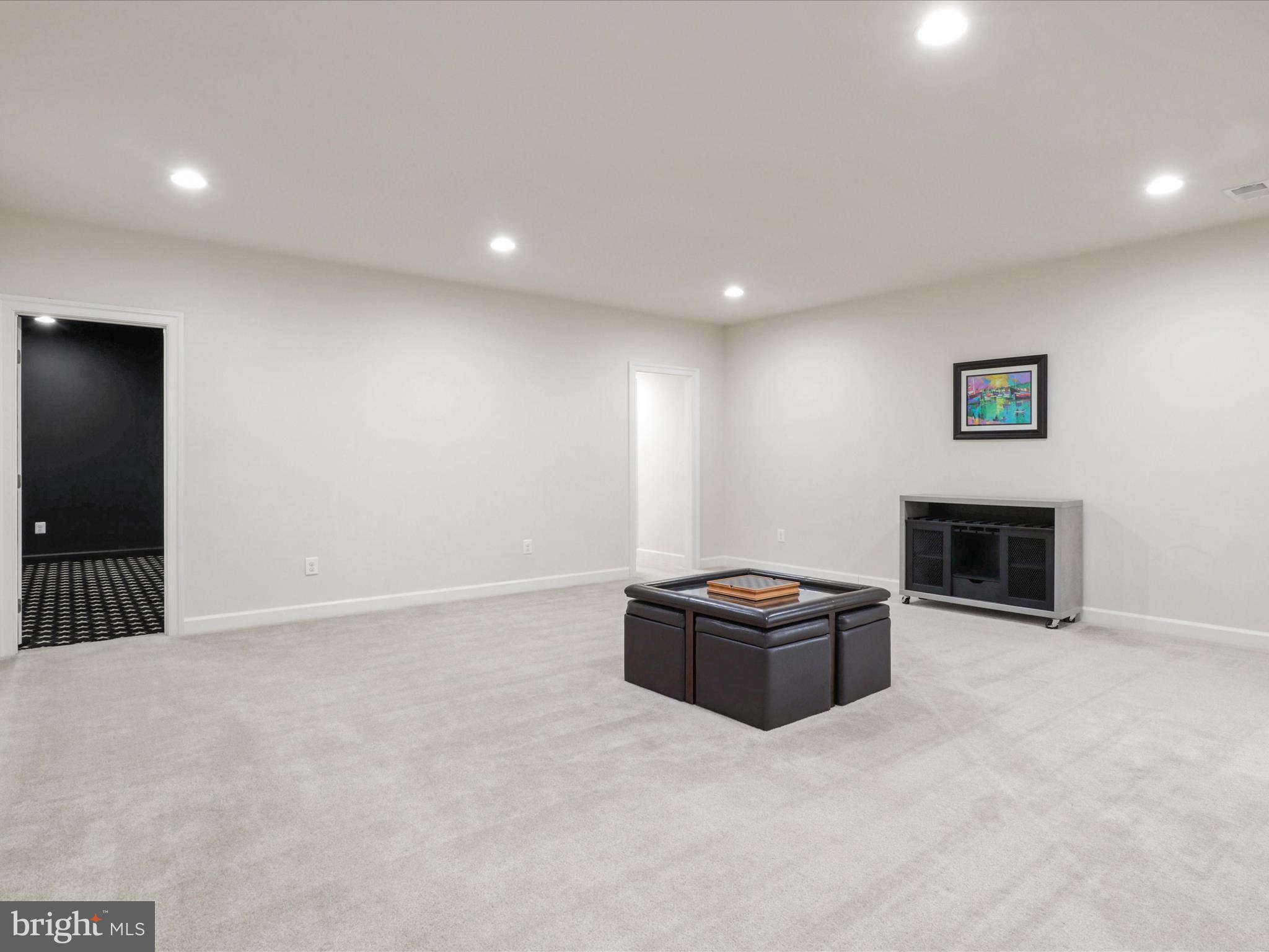 SEVEN HILLS - Residential