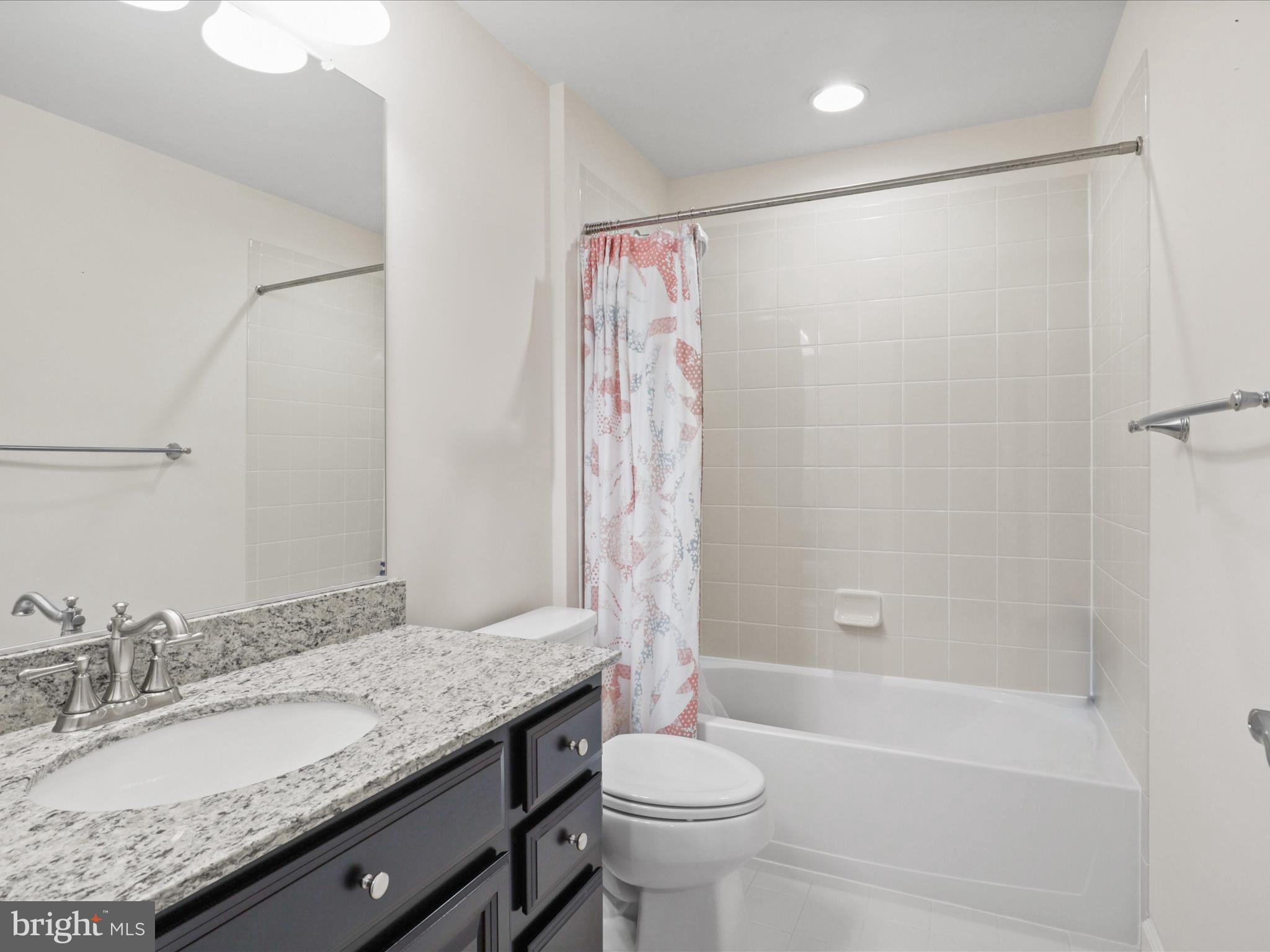 SEVEN HILLS - Residential