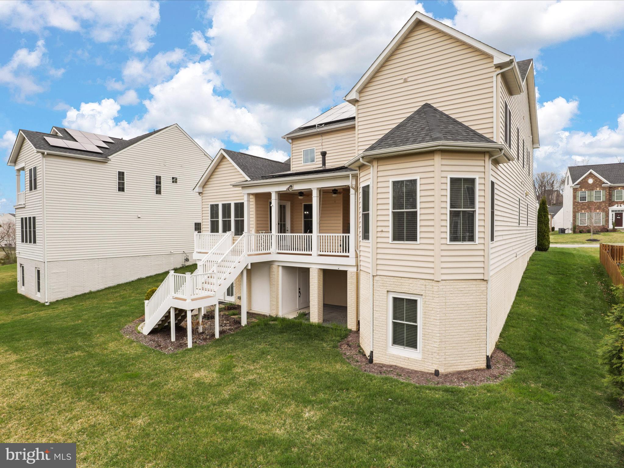 SEVEN HILLS - Residential