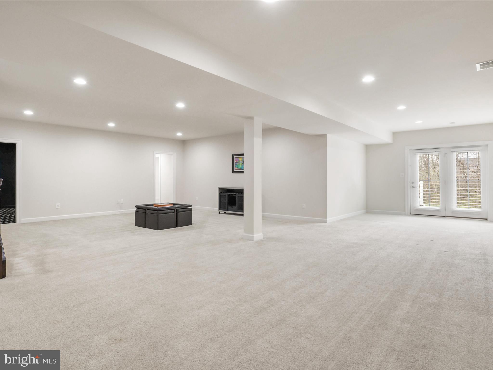 SEVEN HILLS - Residential