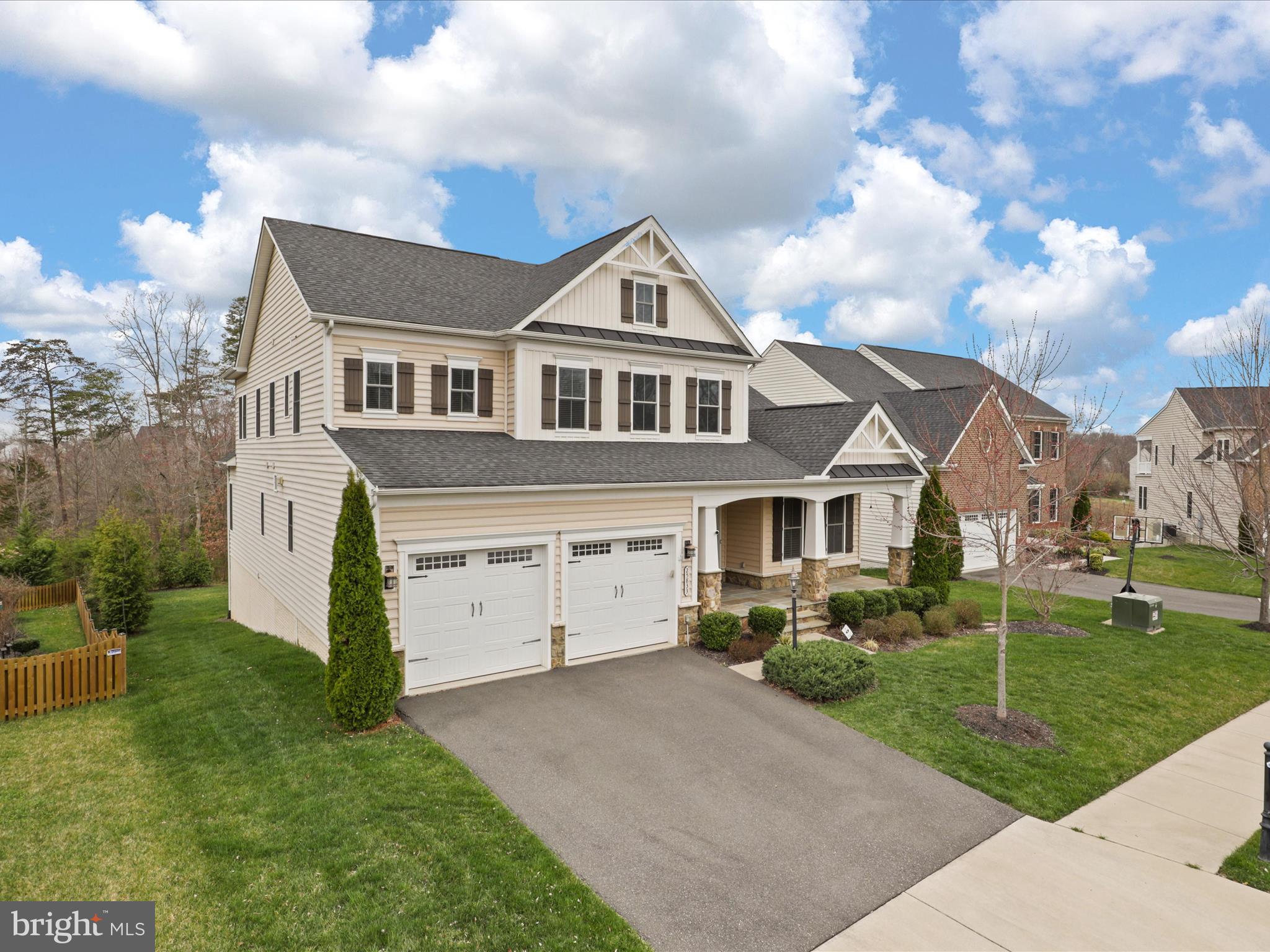 SEVEN HILLS - Residential