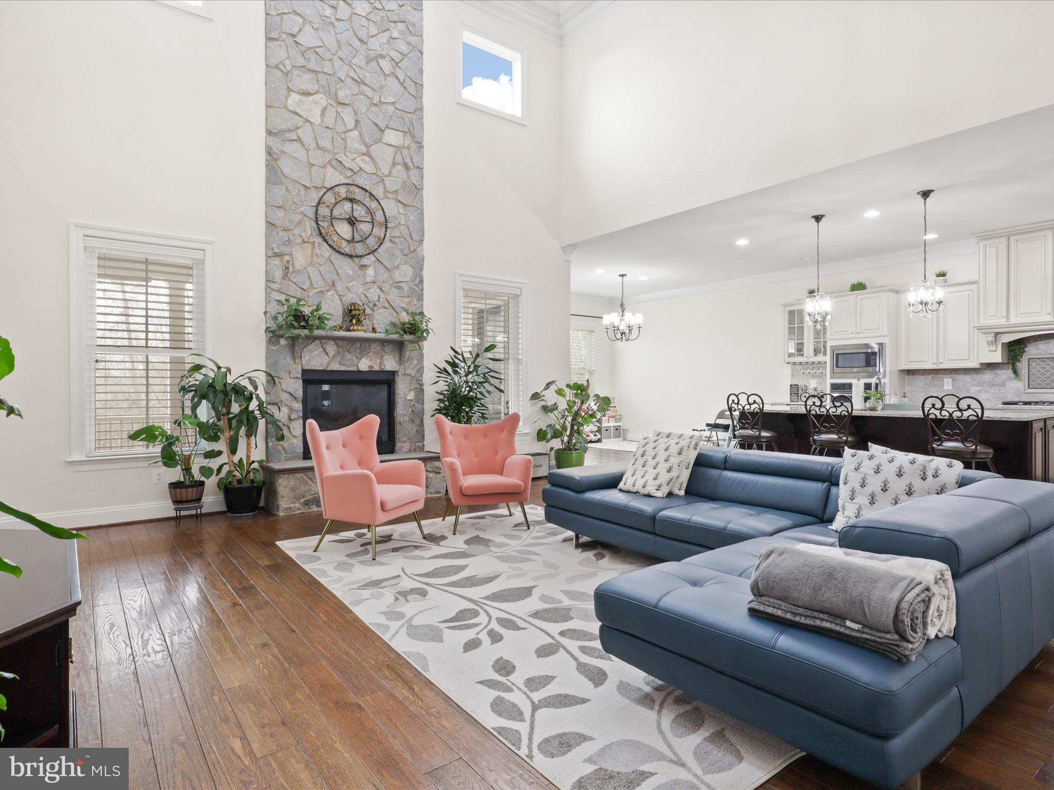 SEVEN HILLS - Residential