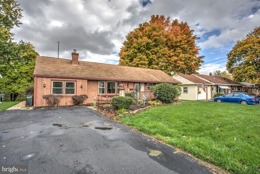 Photo of 303 BUTLER AVE, LANCASTER, PA 17601 (MLS # PALA2027126)