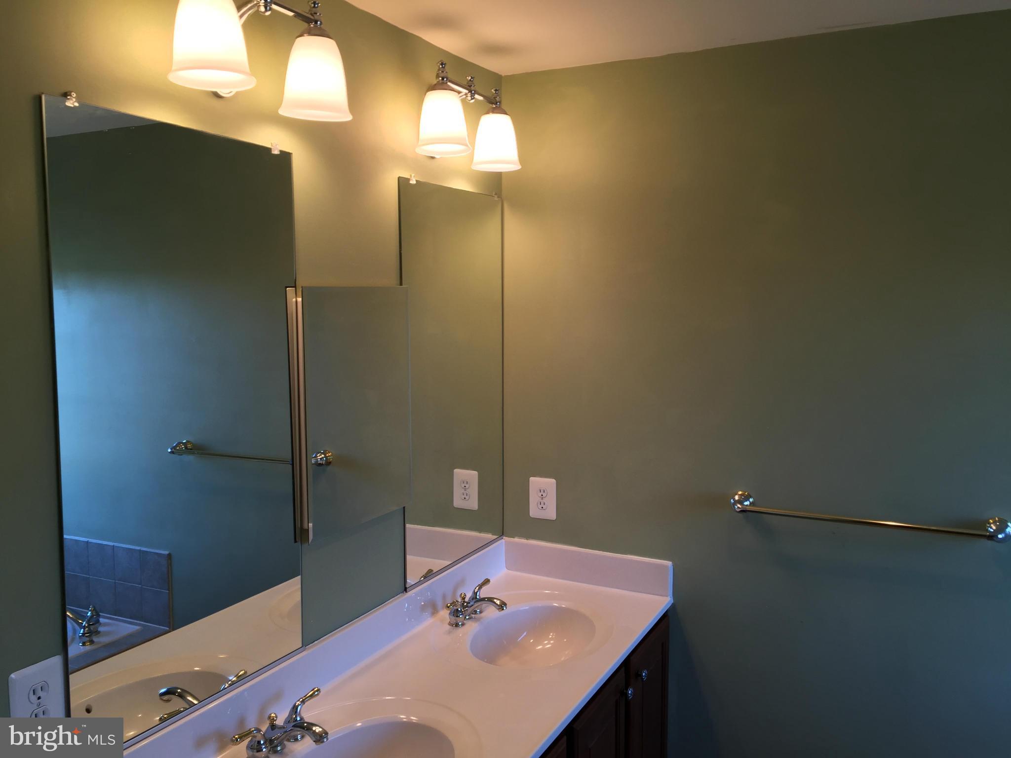 INDEPENDENCE - Residential Lease