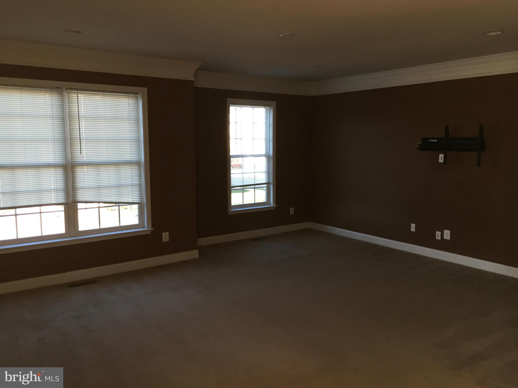 INDEPENDENCE - Residential Lease