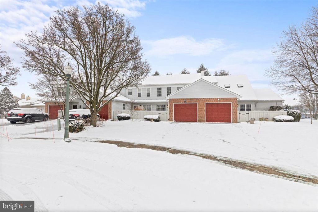 Photo of 103 Spring Ridge Court, Lancaster, PA 17601 (MLS # PALA2045712)