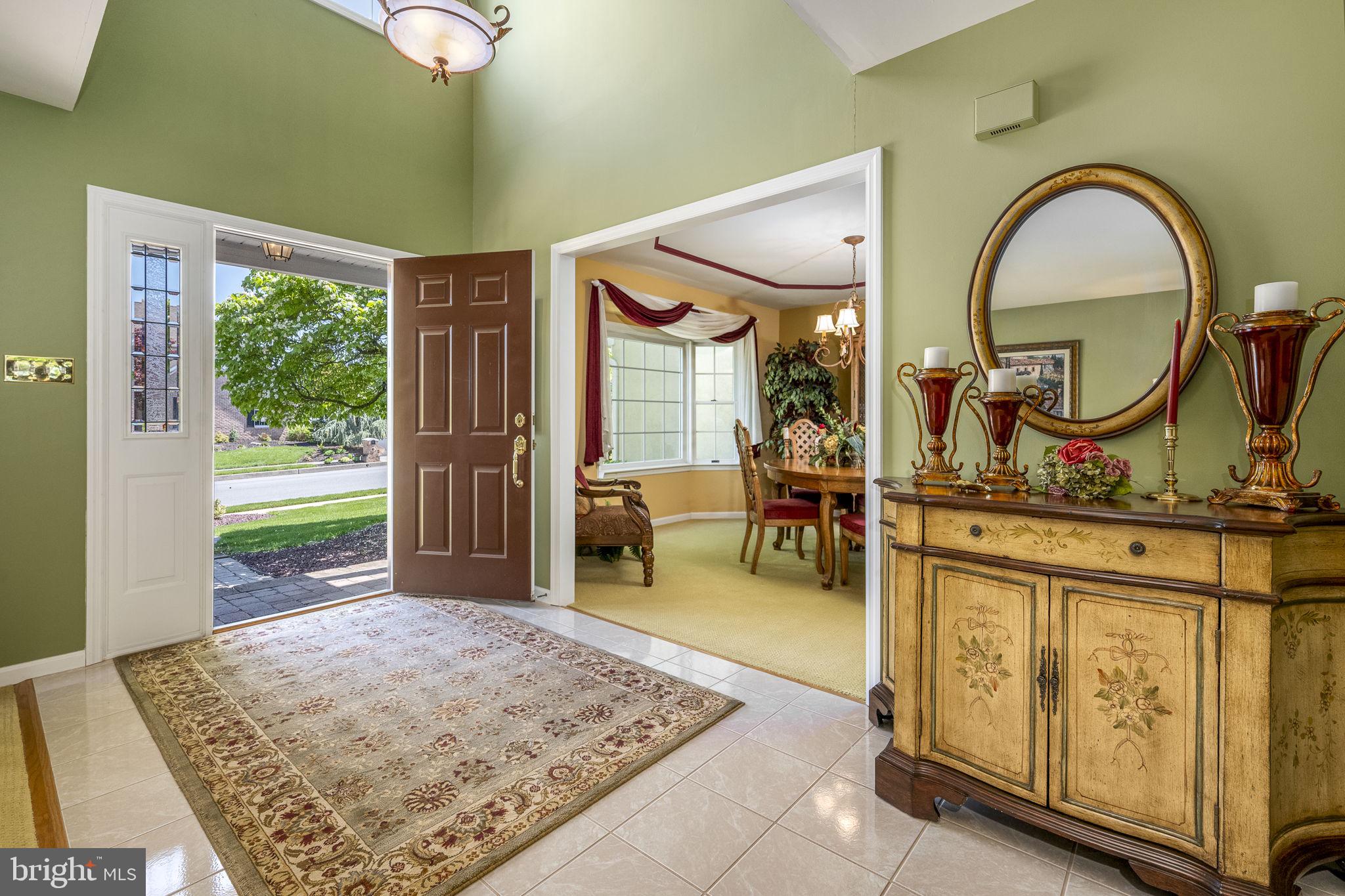 2909 COTSWOLD ROAD