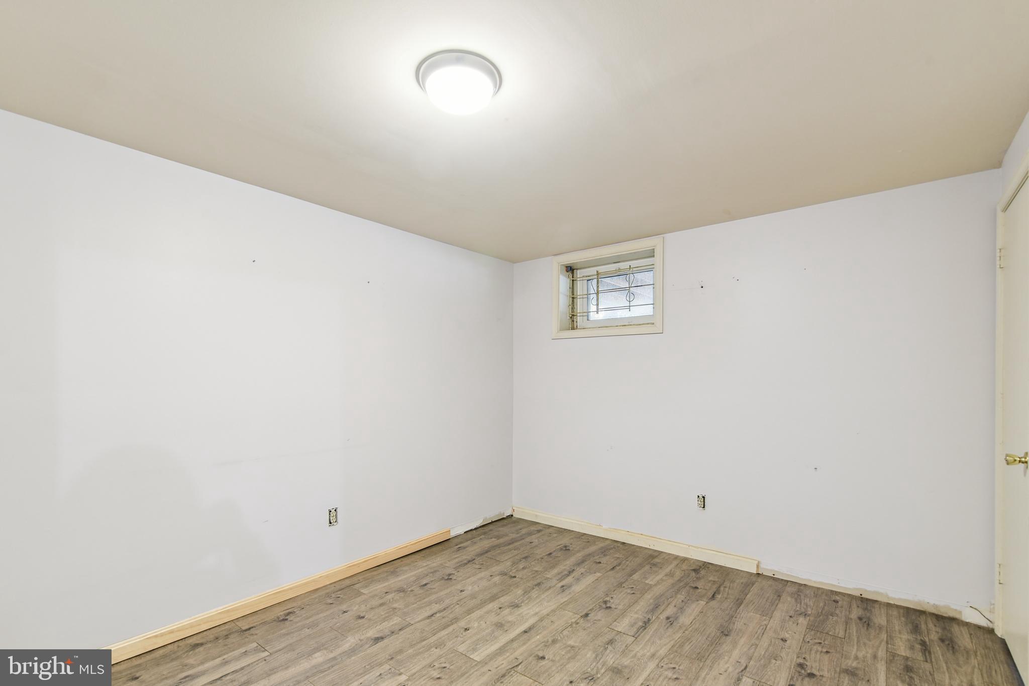 PERRY HALL - Residential