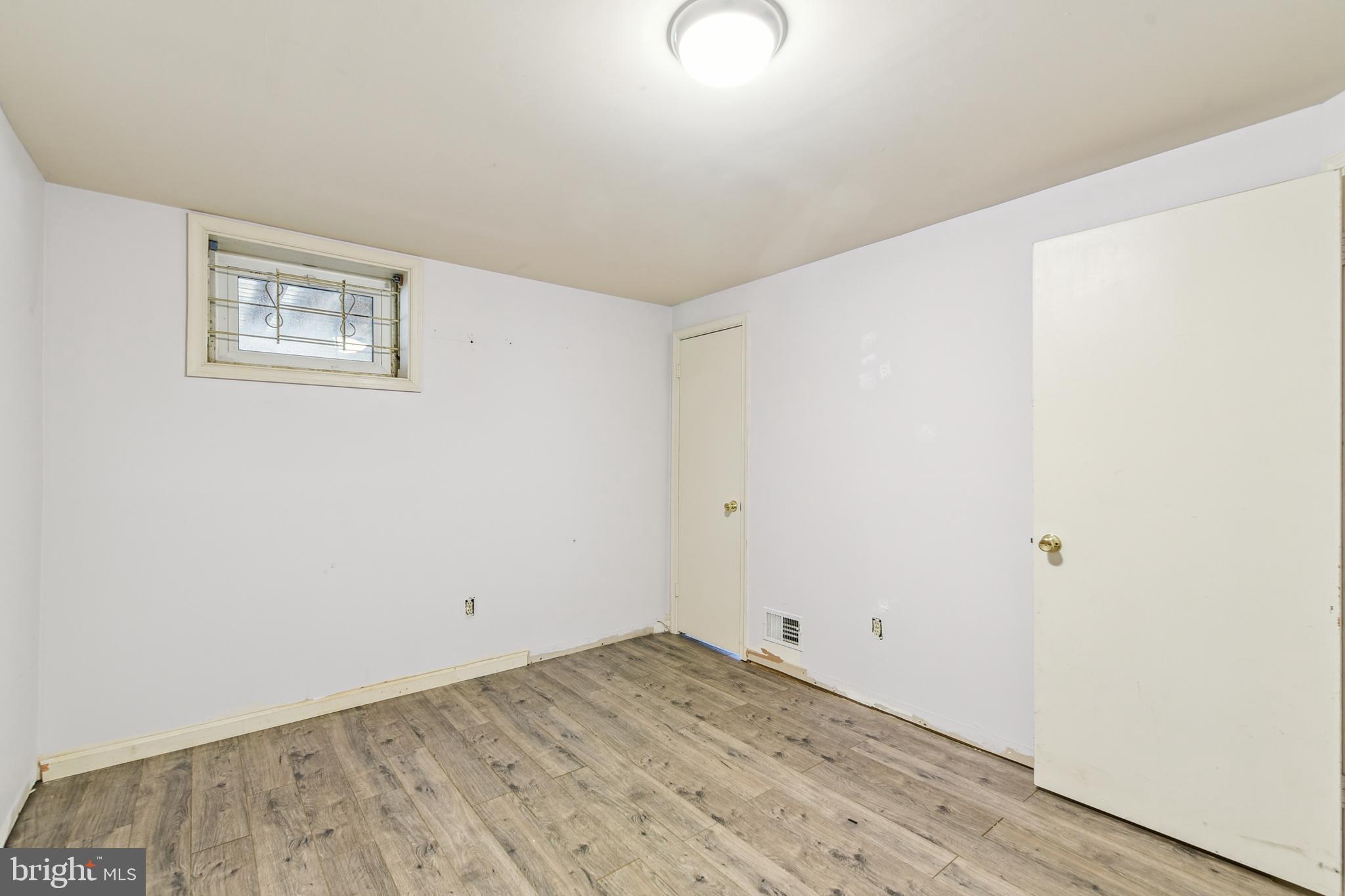 PERRY HALL - Residential