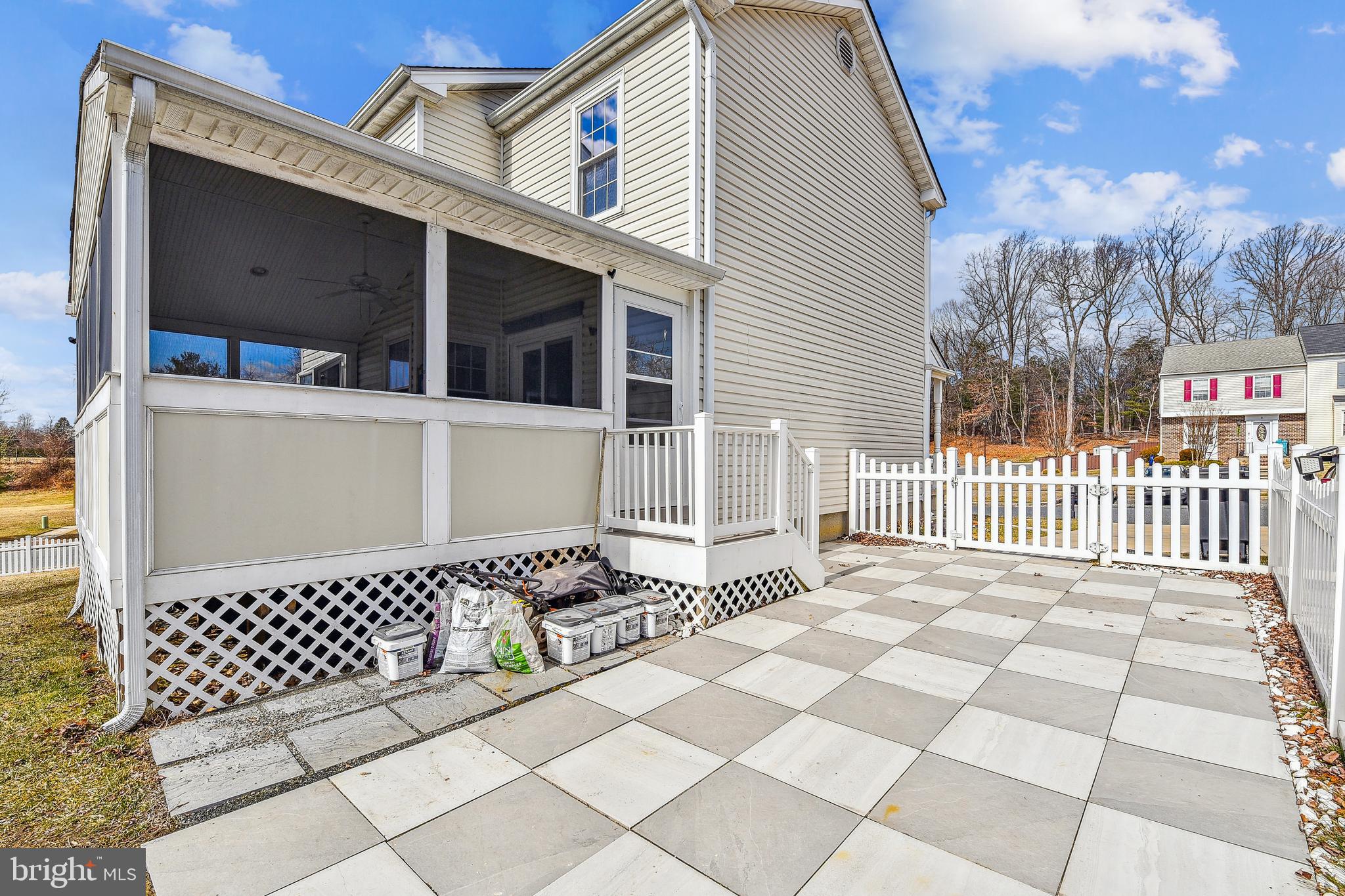 PERRY HALL - Residential