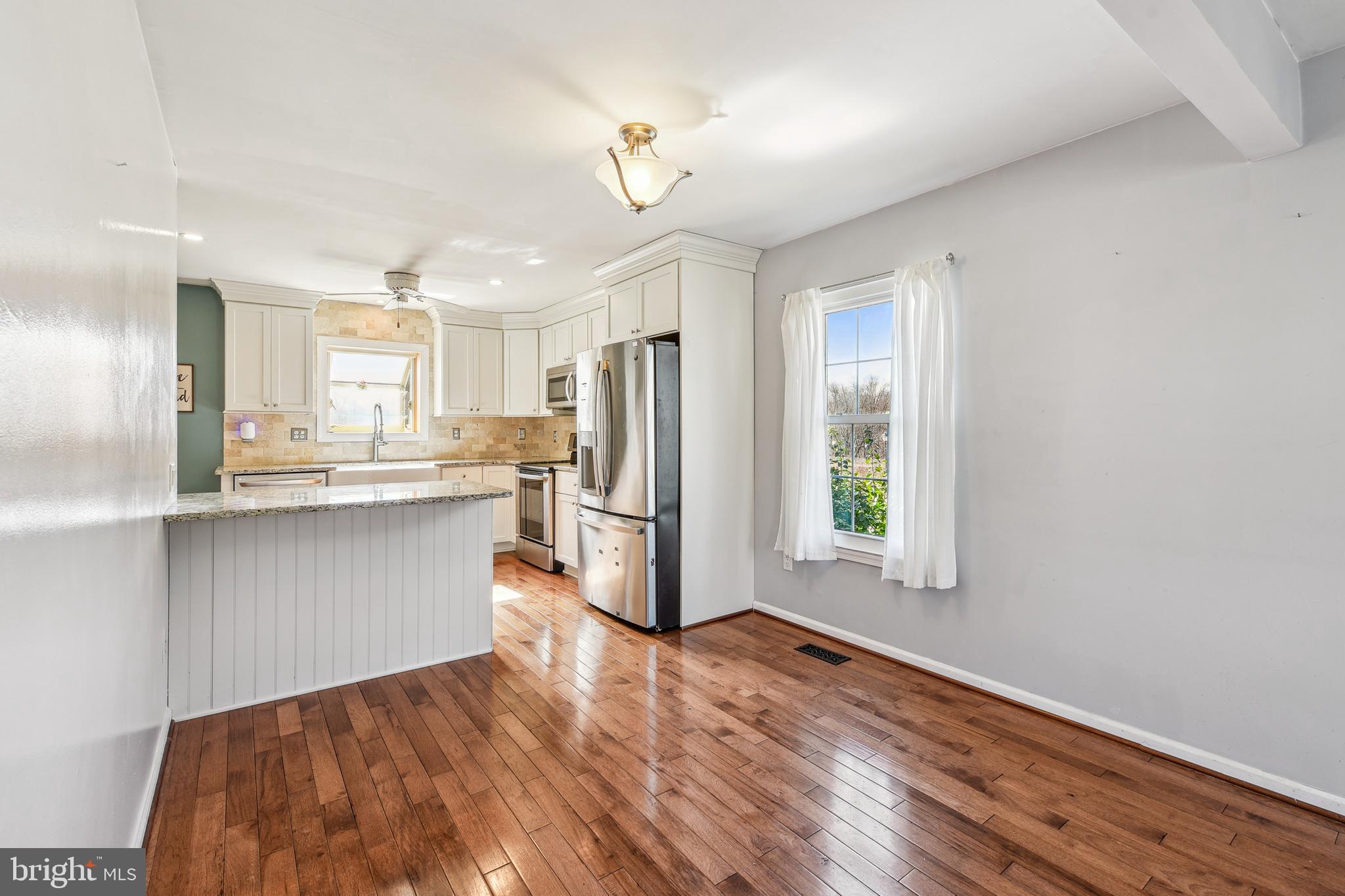 PERRY HALL - Residential