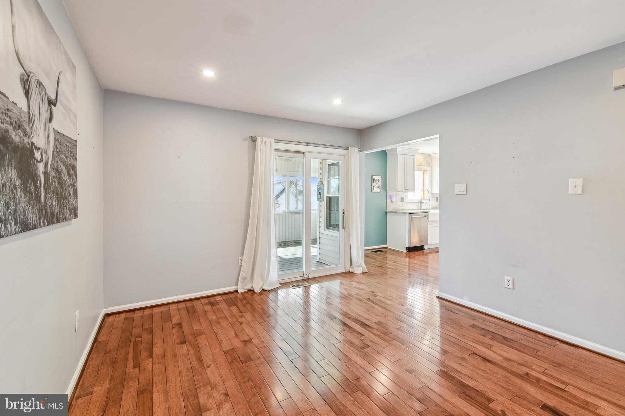 PERRY HALL - Residential