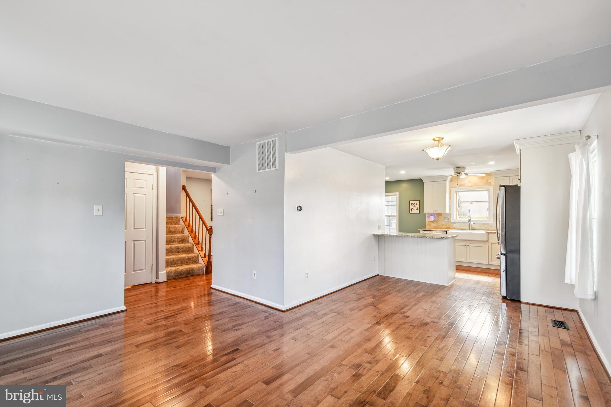 PERRY HALL - Residential