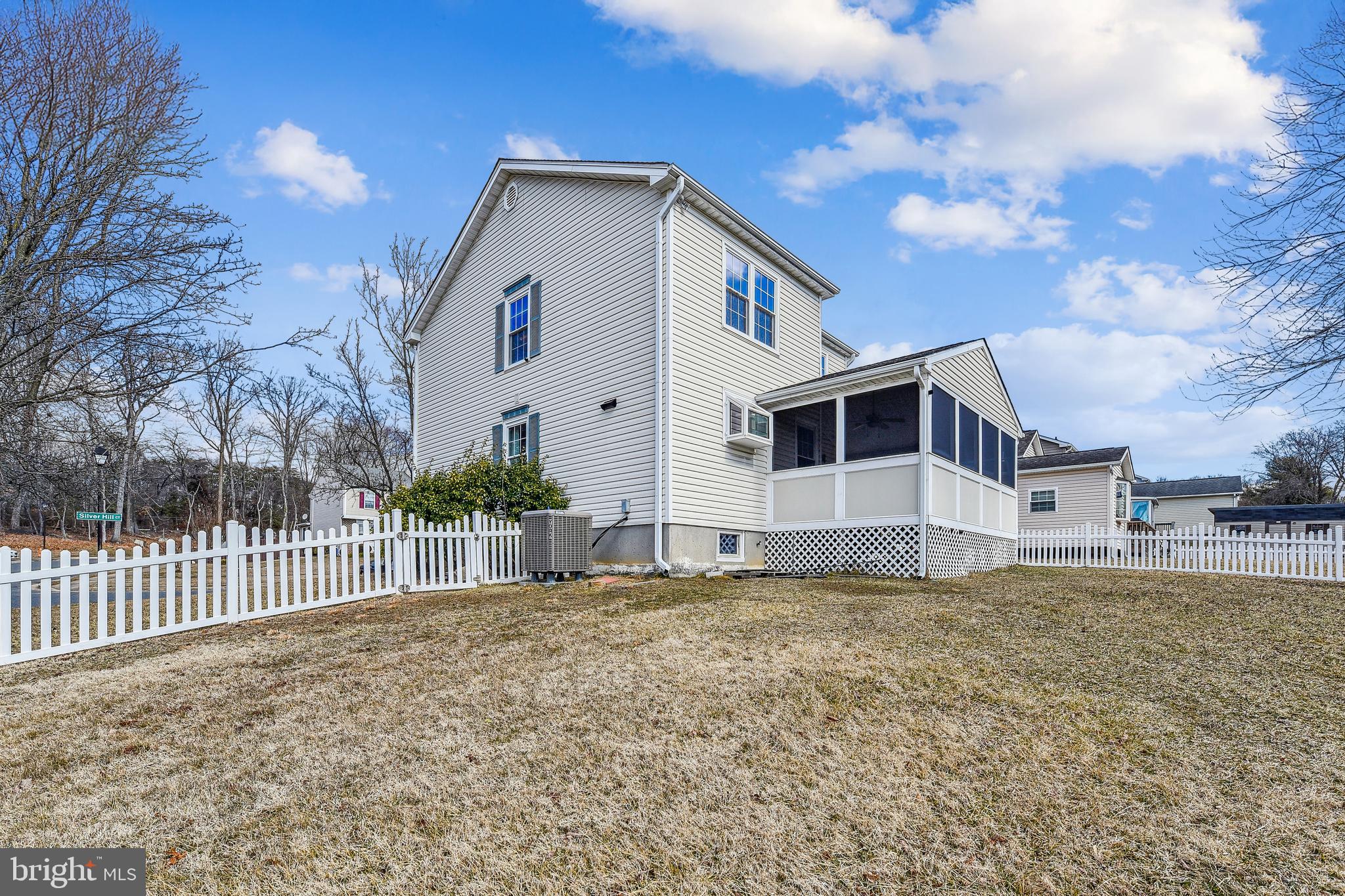 PERRY HALL - Residential