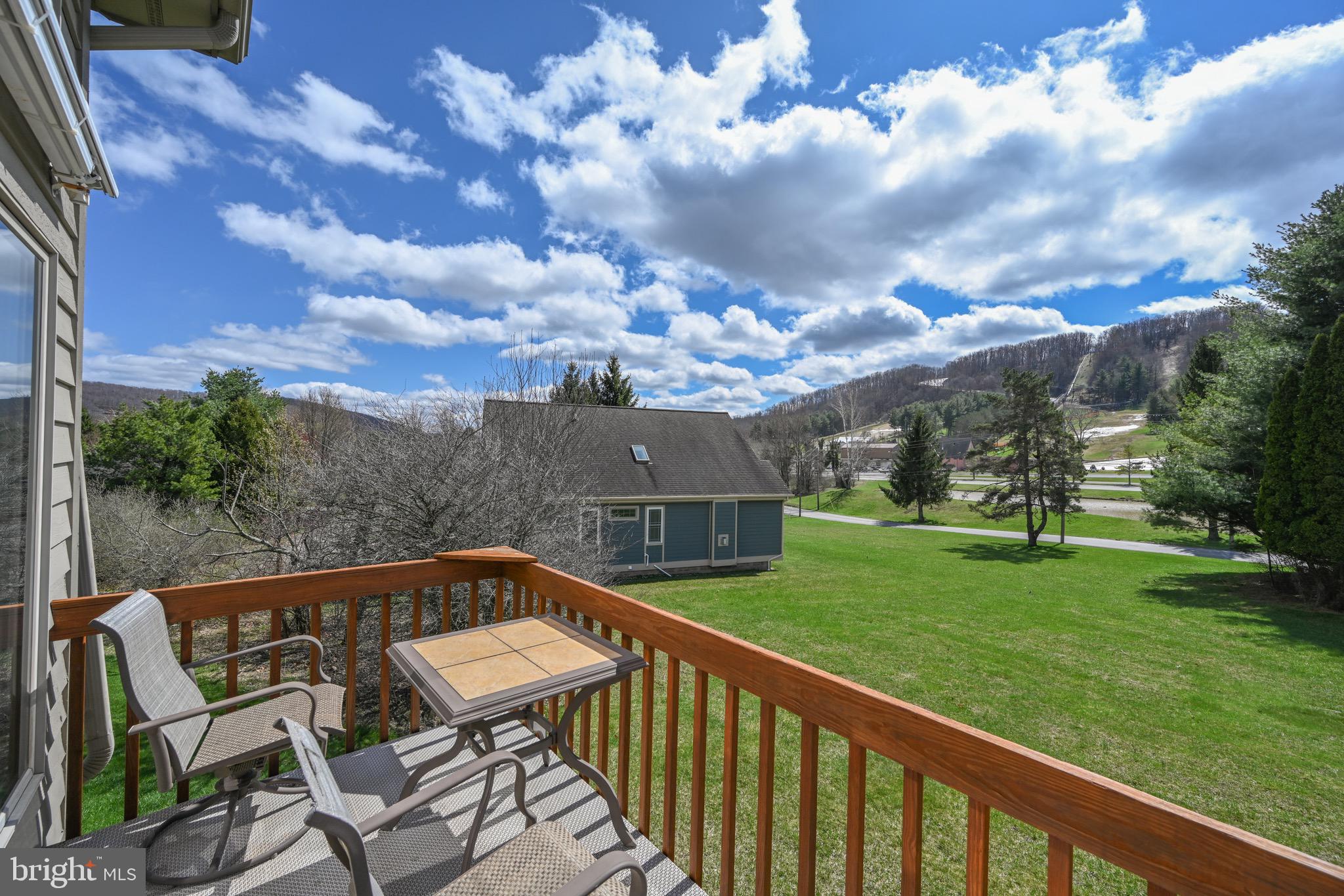 DEEP CREEK VILLAGE - Residential