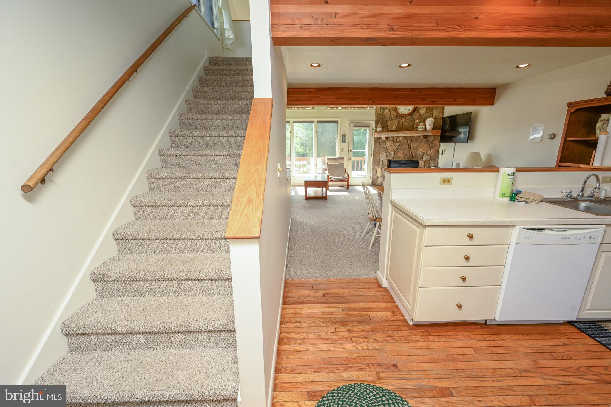 DEEP CREEK VILLAGE - Residential