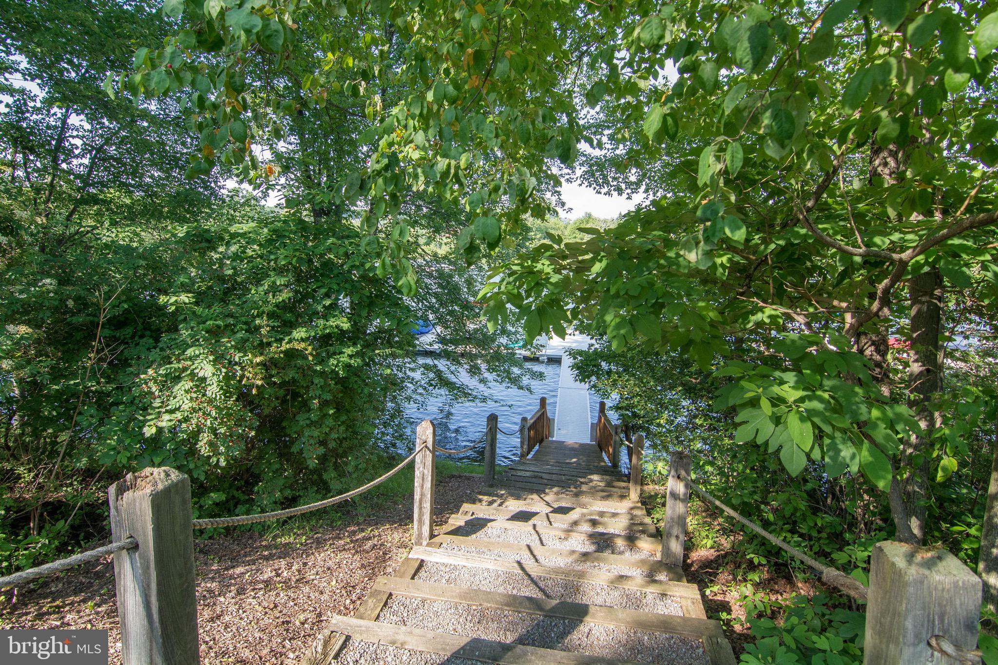 DEEP CREEK VILLAGE - Residential