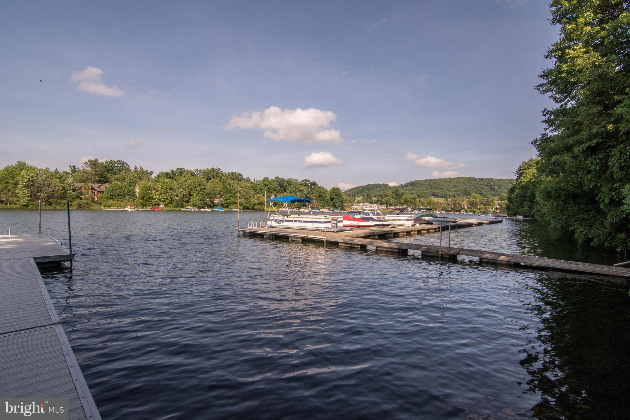 DEEP CREEK VILLAGE - Residential