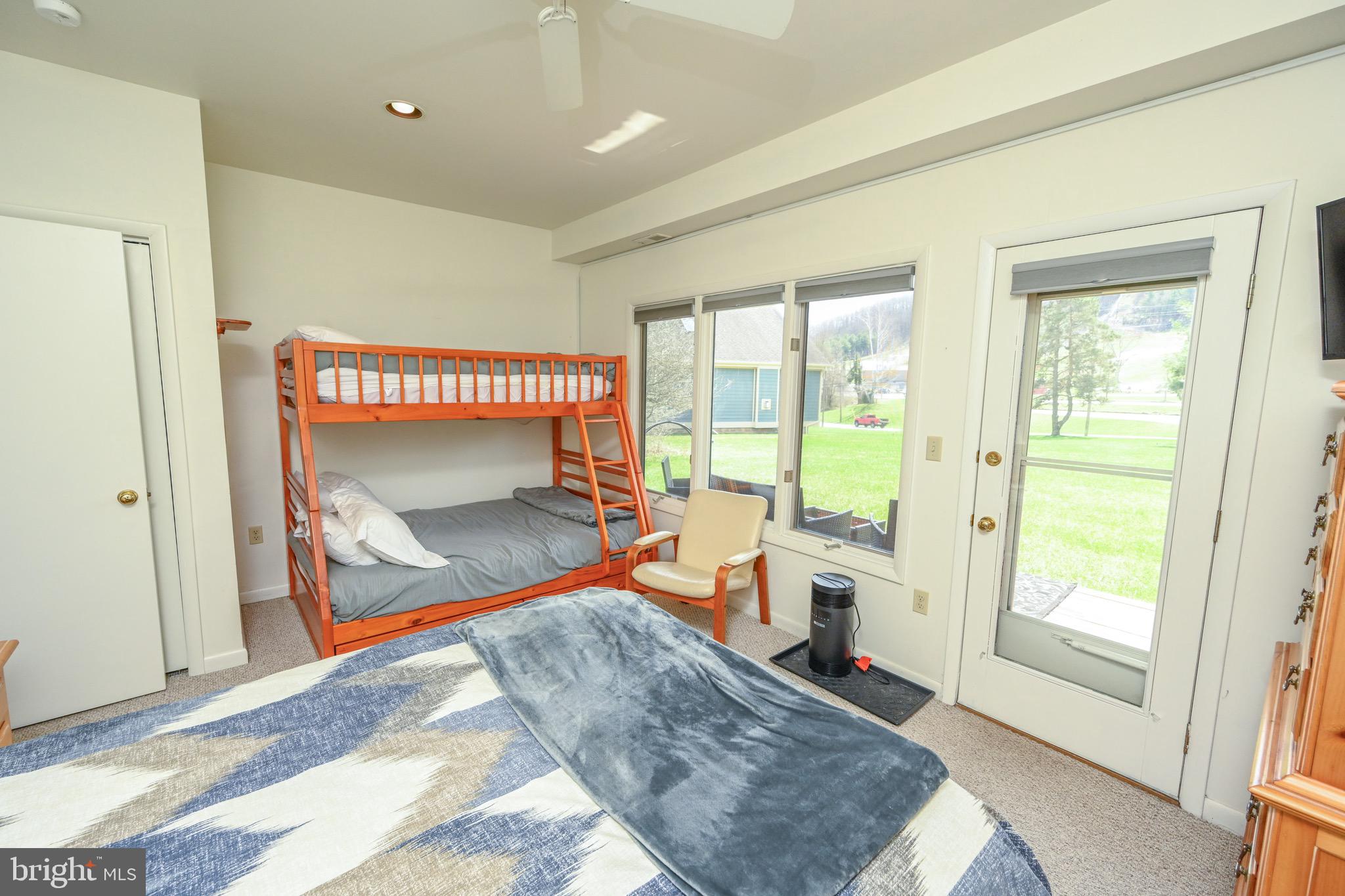 DEEP CREEK VILLAGE - Residential