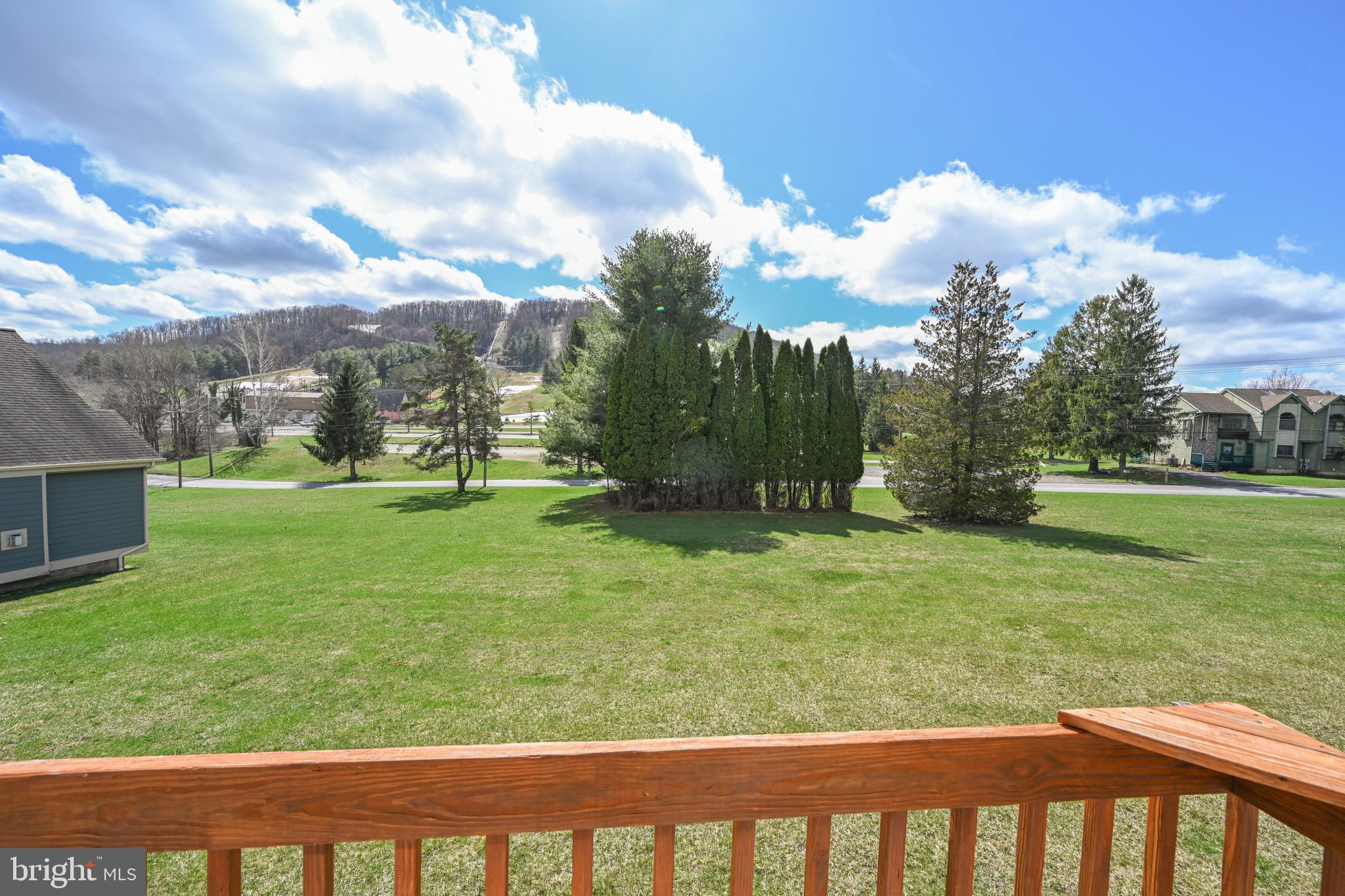 DEEP CREEK VILLAGE - Residential