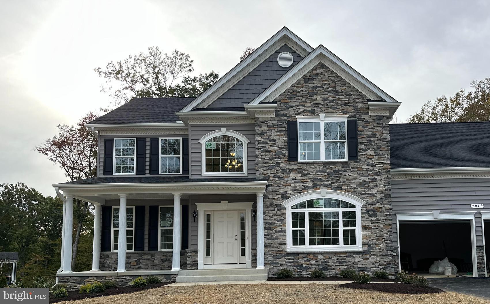 OAKLAND HALL - Residential